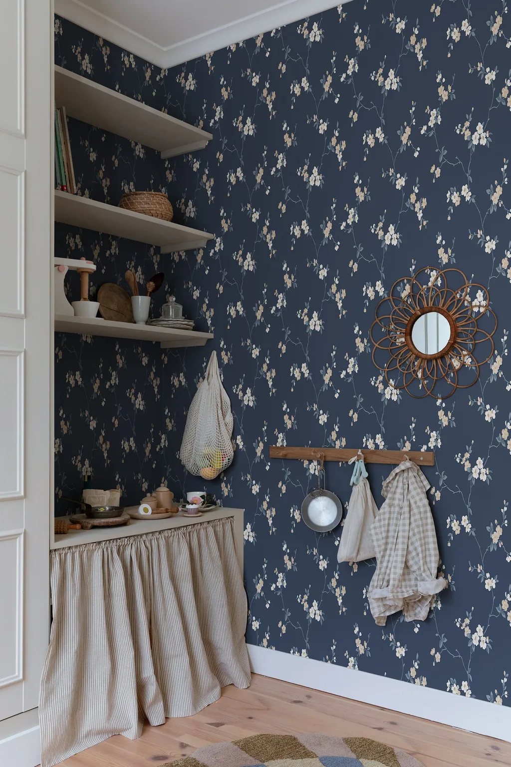 Sandberg Engla in Classic Blue wallpaper (S10189)