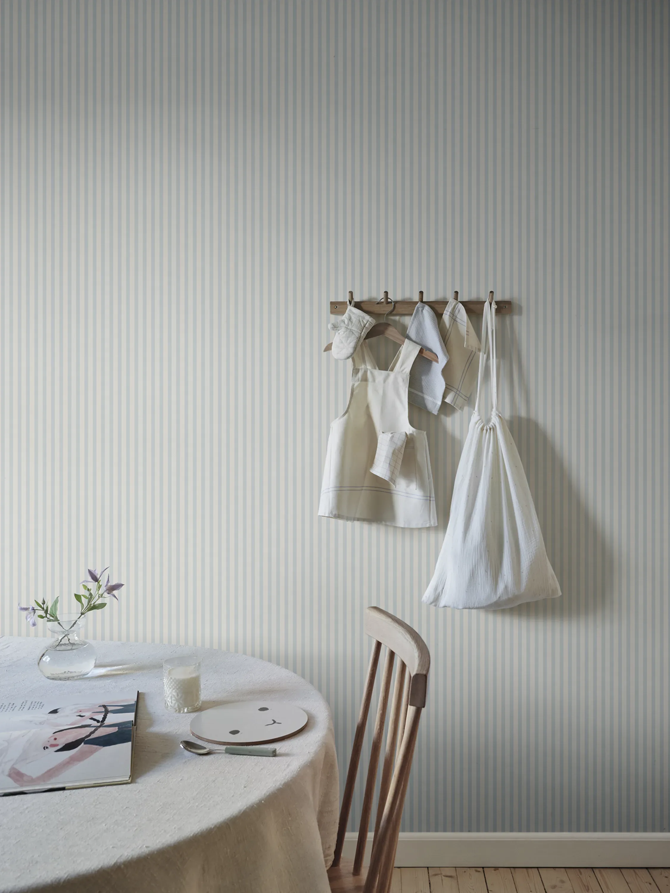 Sandberg Estelle in Light Blue wallpaper (S10627)