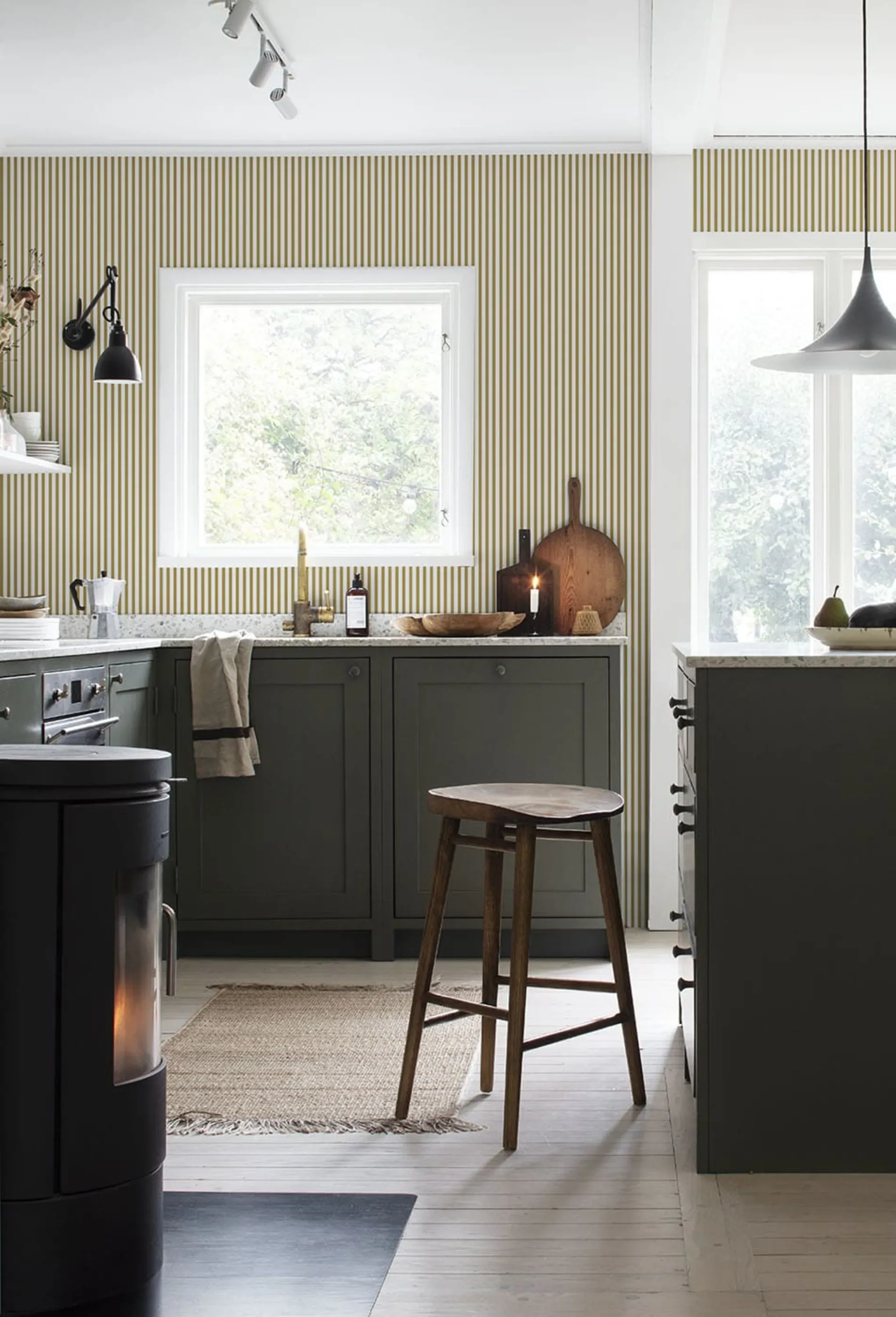 Sandberg Estelle in Mustard wallpaper (826-72)