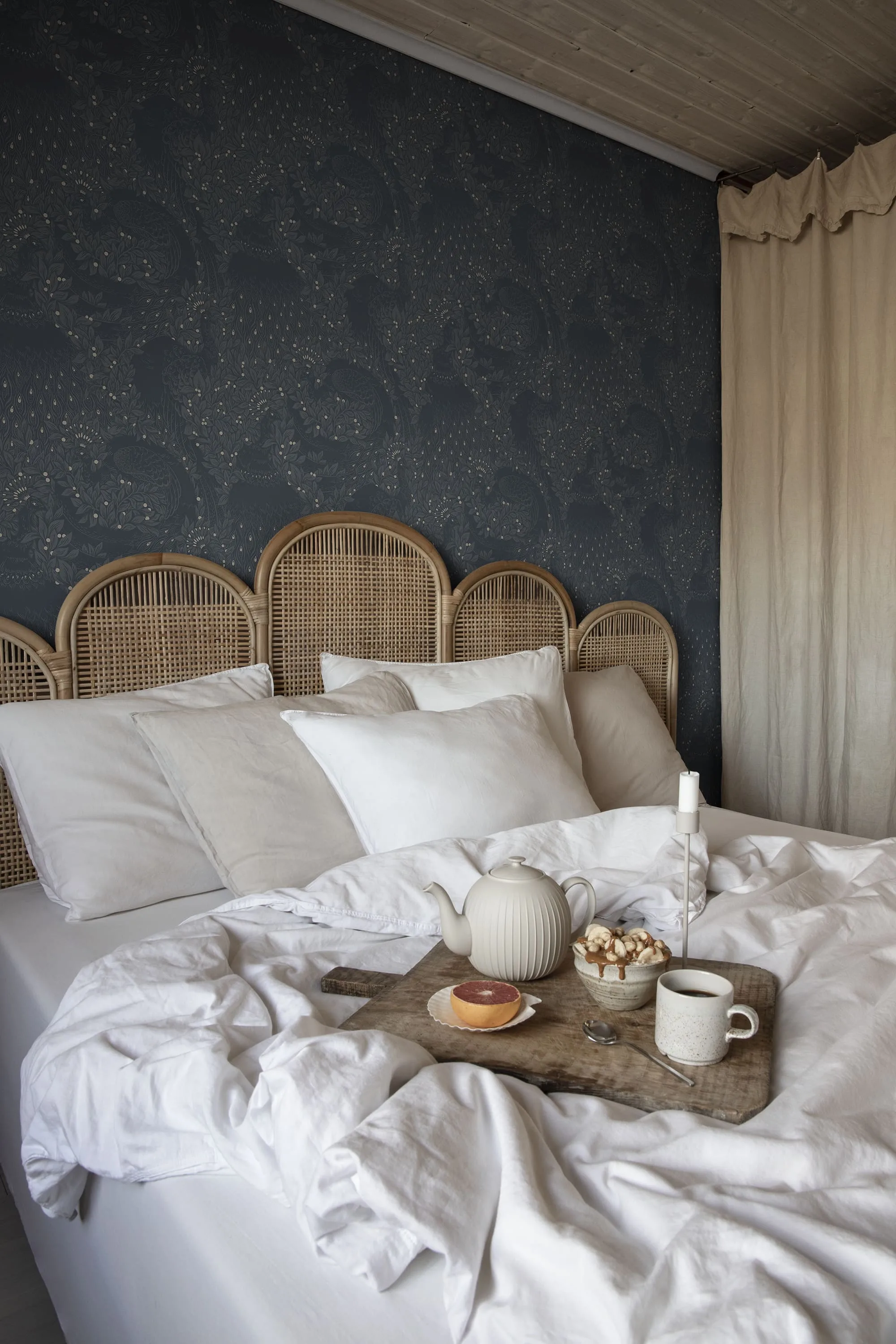 Sandberg Evelina in Indigo Blue wallpaper (S10126)