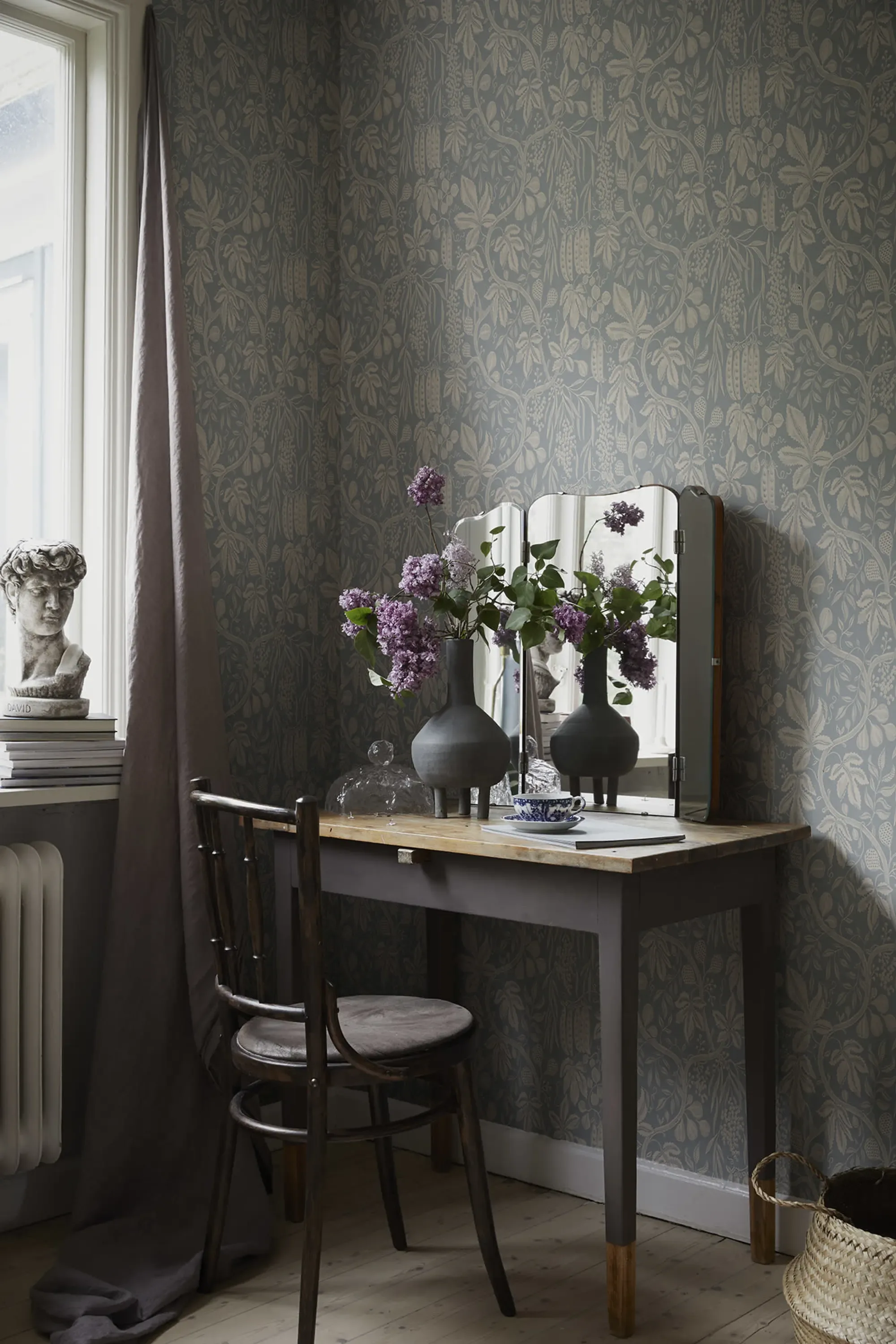Sandberg Fig Garden in Misty Blue wallpaper (S10260)