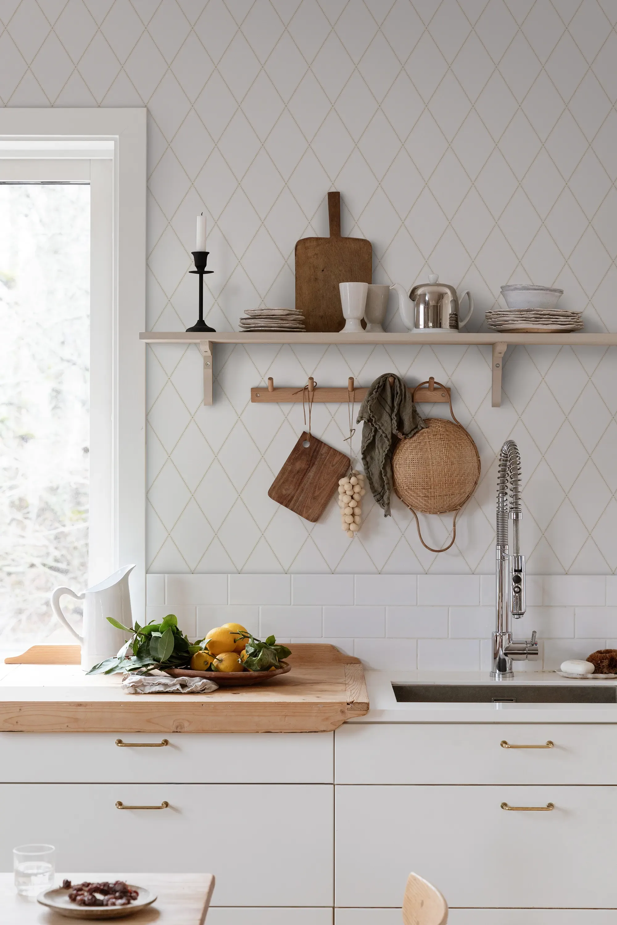 Sandberg Gabriel in Eggshell wallpaper (S10193)