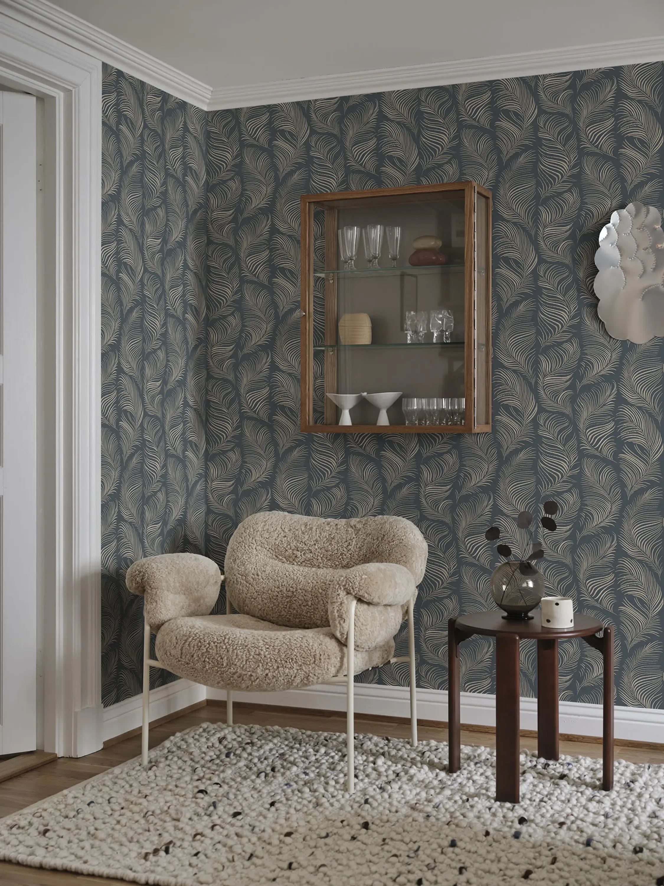 Sandberg Grace in Midnight Blue wallpaper (S10339)