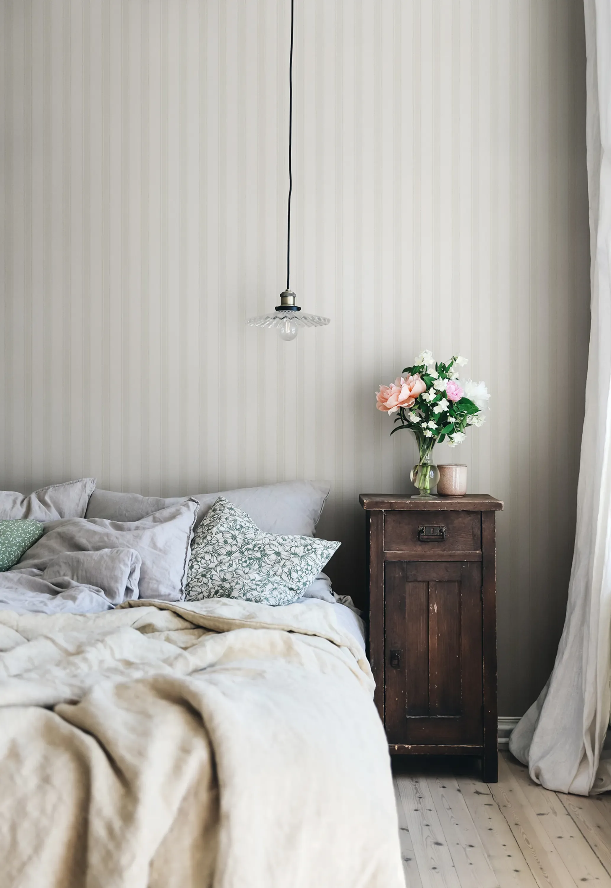 Sandberg Gustav in Light Gray wallpaper (101-21)