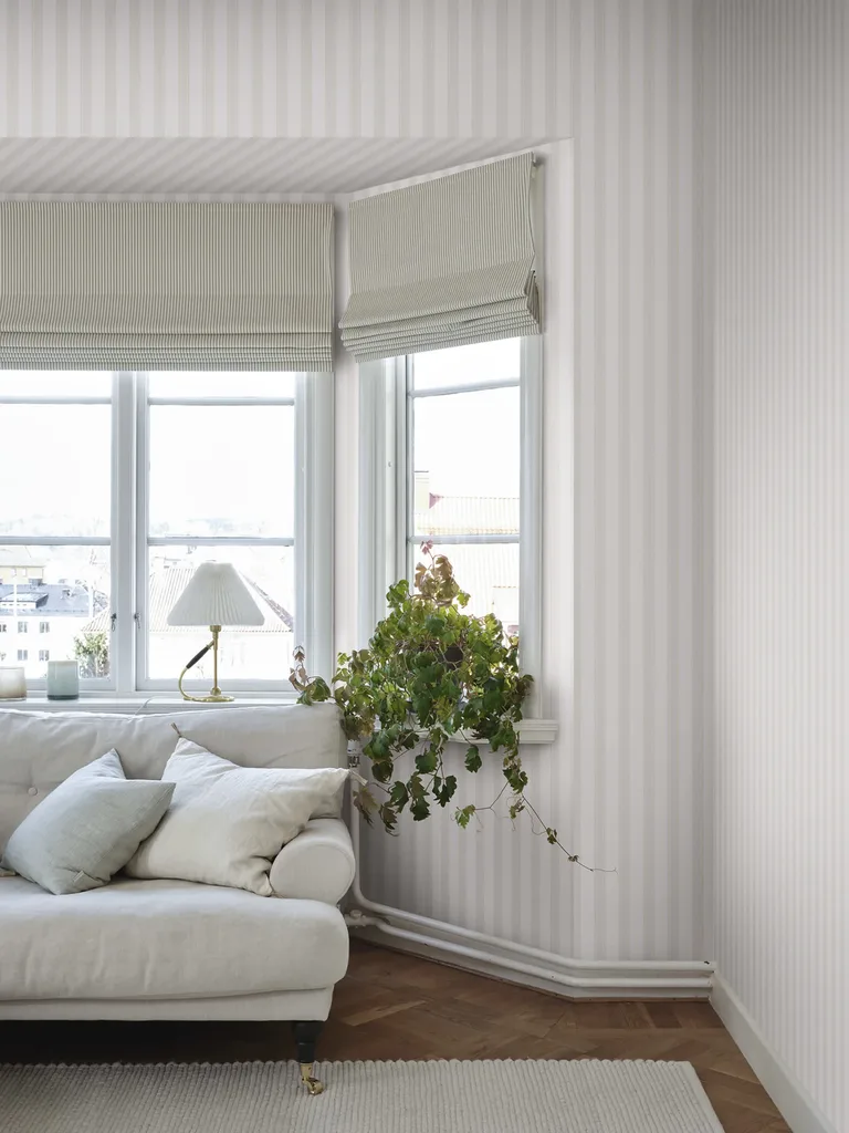 Sandberg Gustav in Light Gray wallpaper (101-21)
