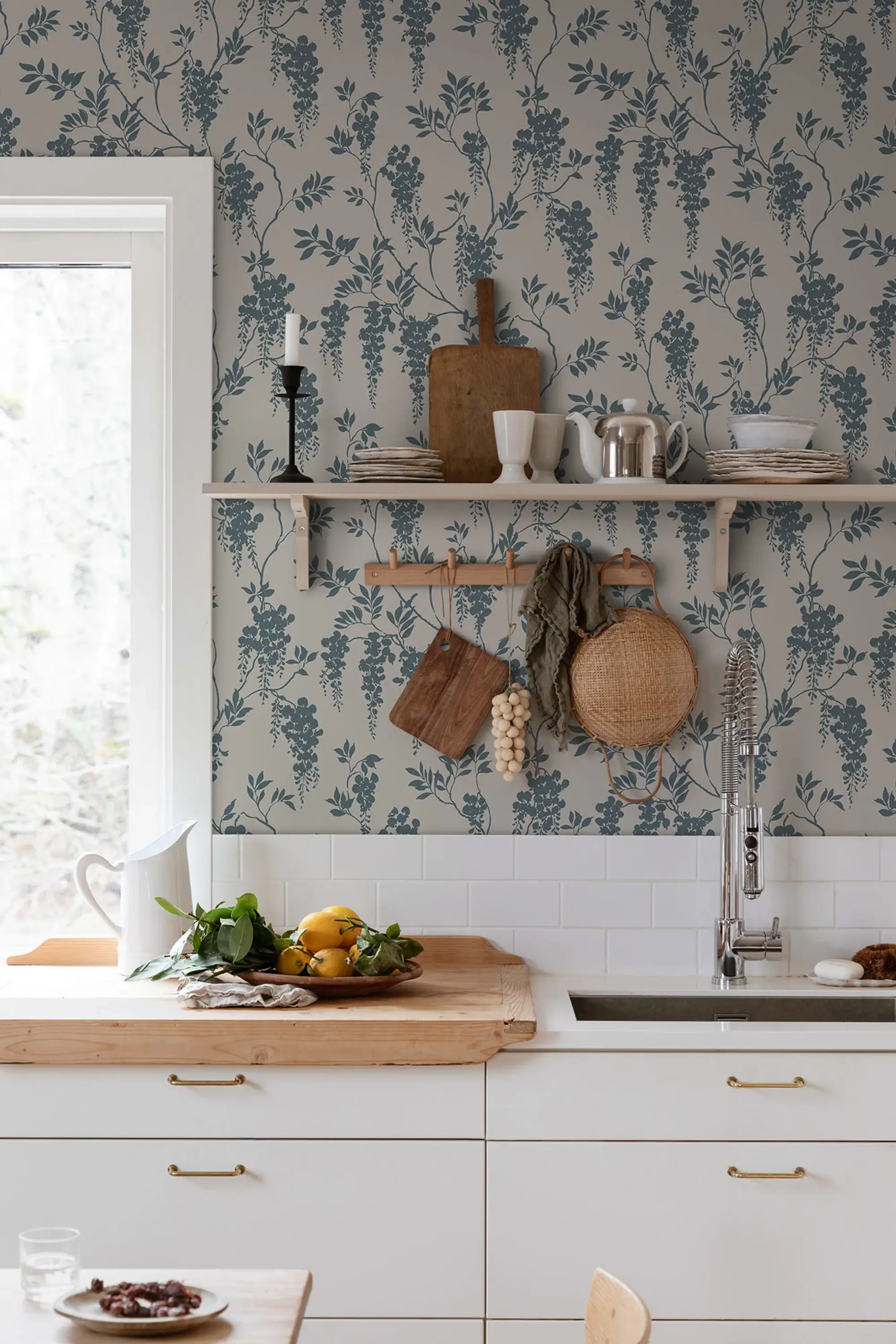Sandberg Hedvig in Petrol wallpaper (833-56)