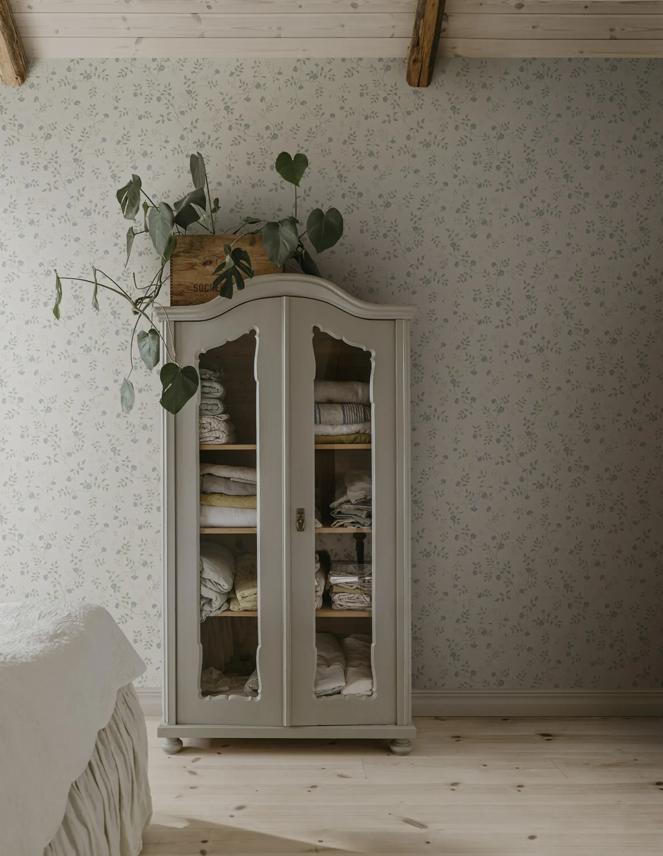 Sandberg Henny in Sandstone wallpaper (840-21)