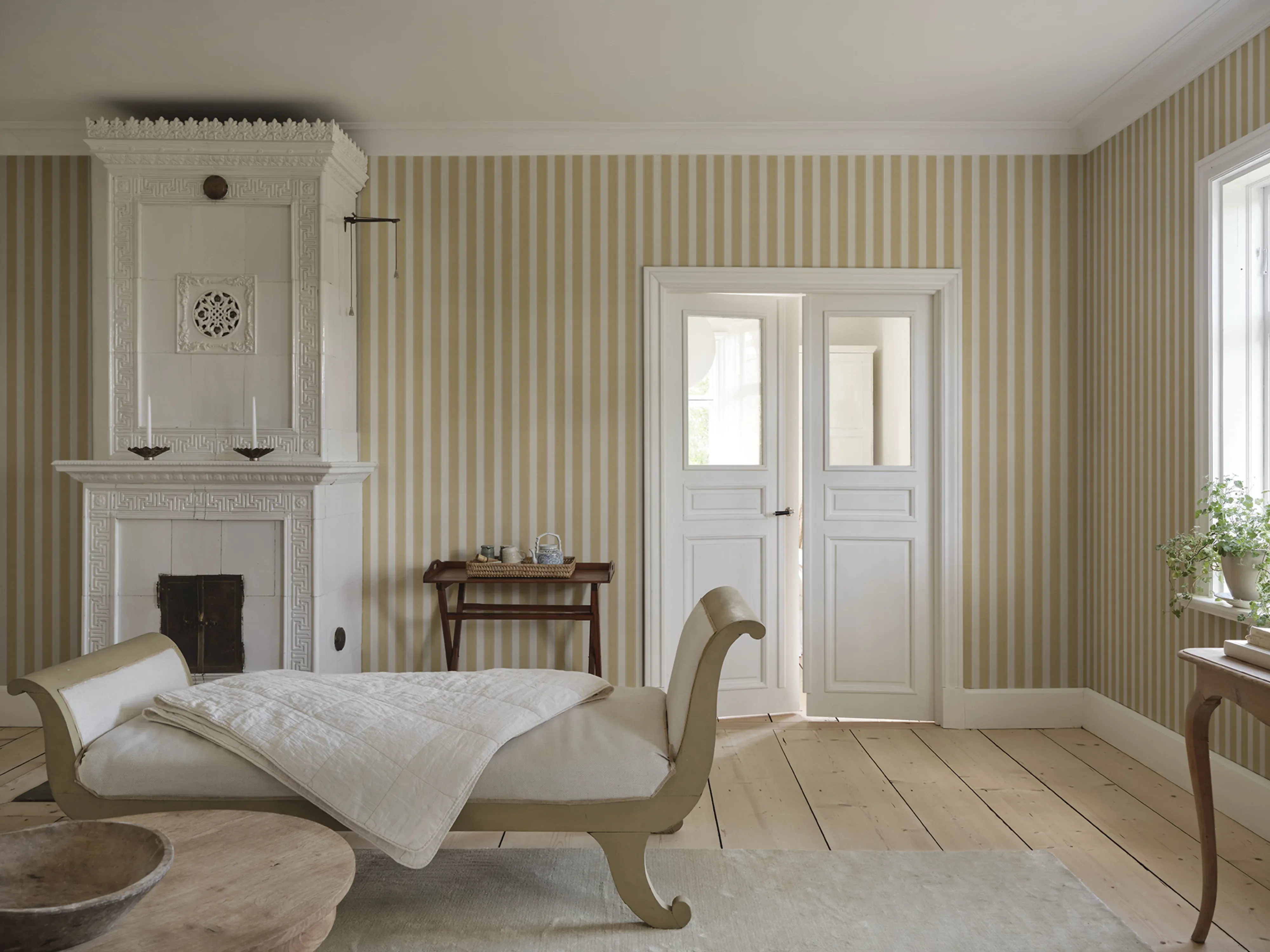 Sandberg Henrik in Yellow wallpaper (S10748)