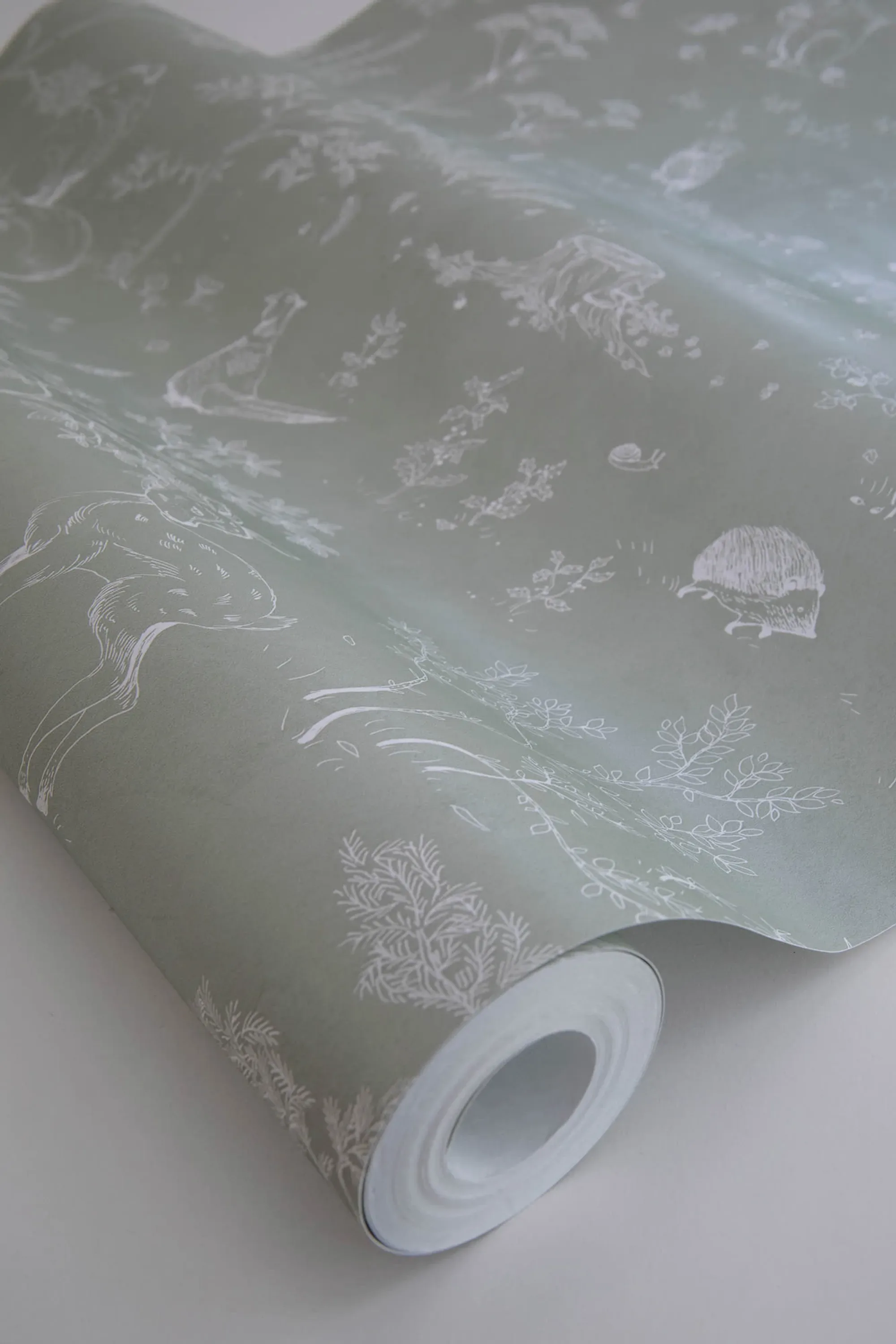 Sandberg Hollie in Pistachio wallpaper (232-38)