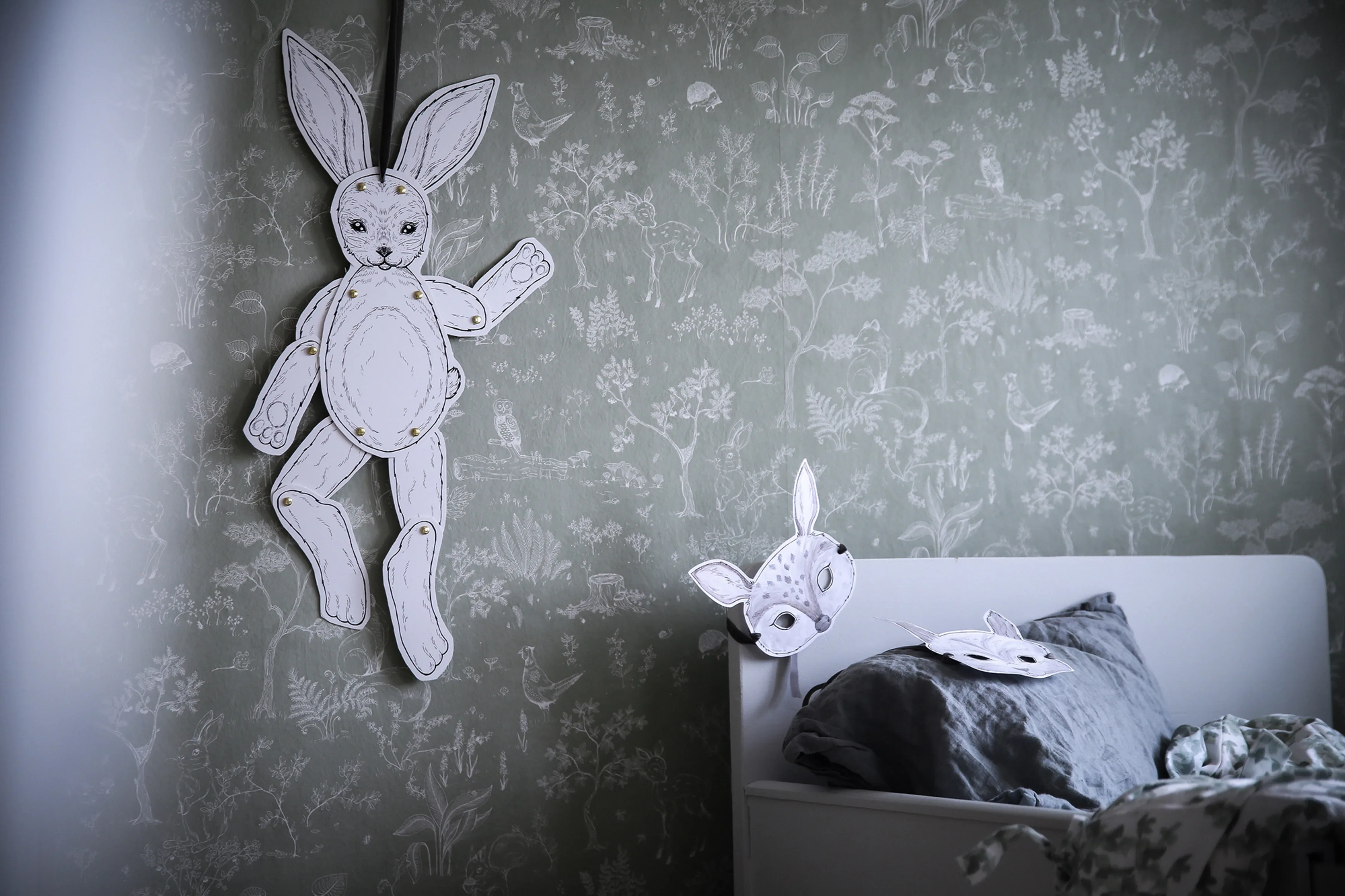 Sandberg Hollie in Pistachio wallpaper (232-38)
