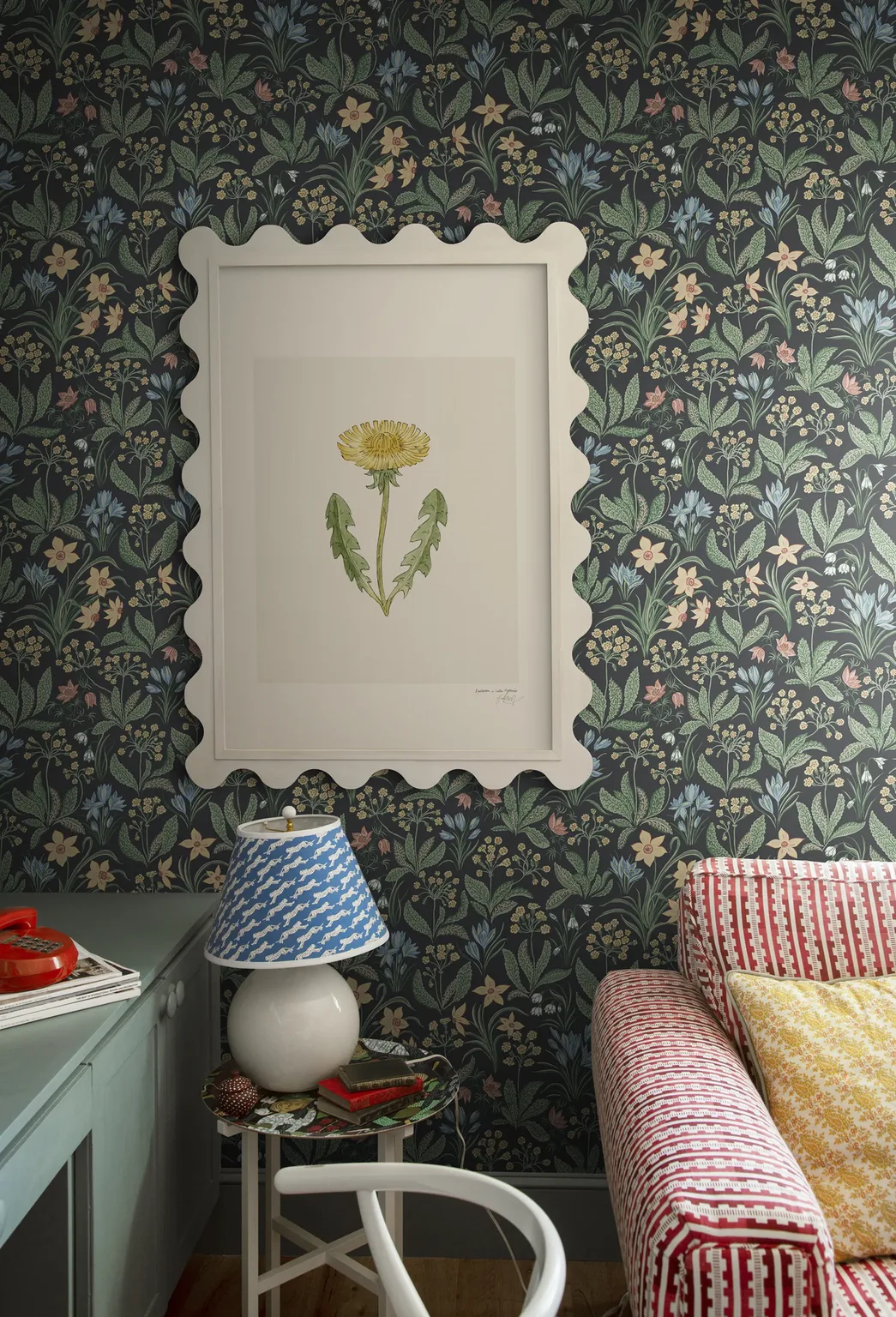 Sandberg Huset i Solen in Charcoal wallpaper (S10161)