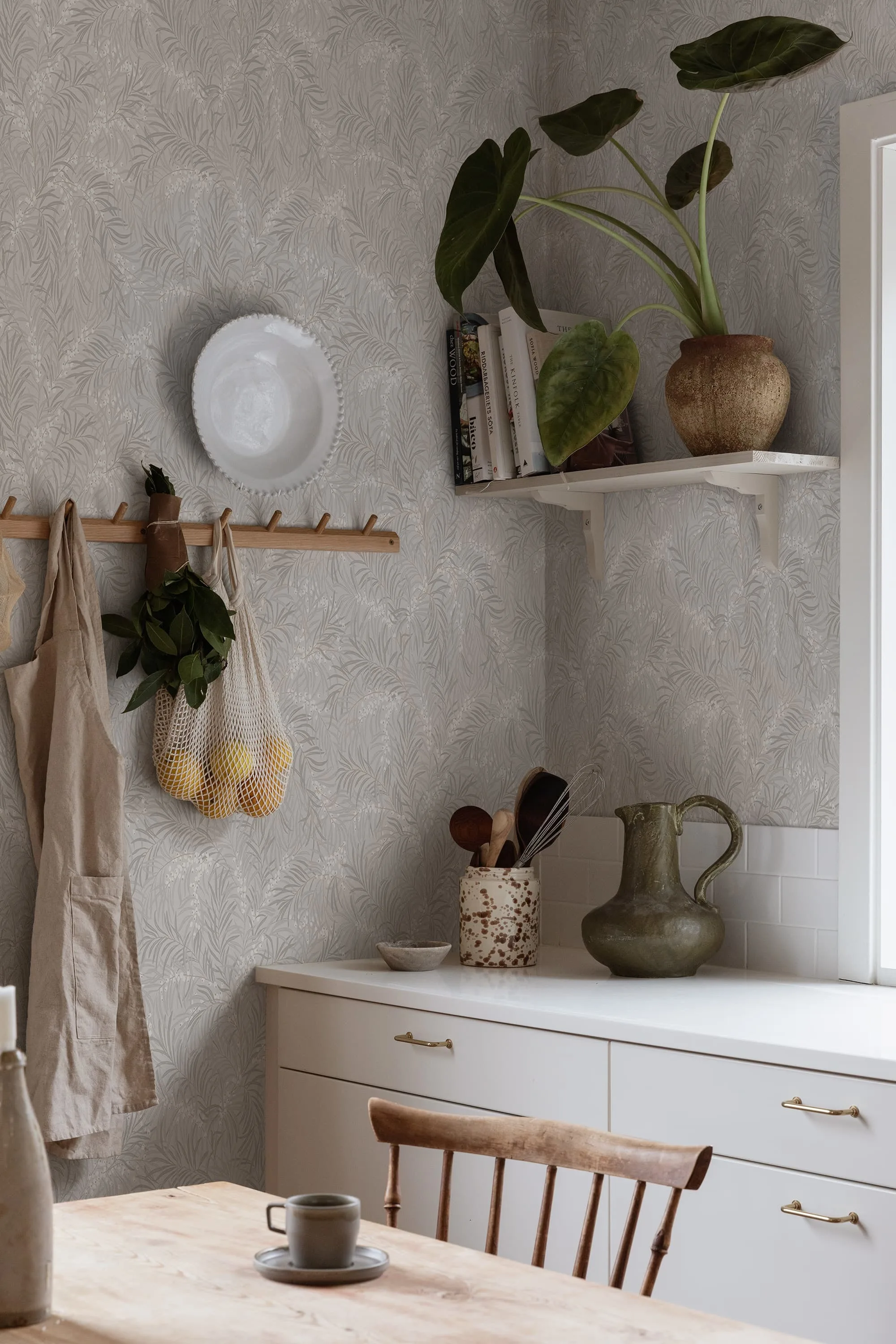 Sandberg Idun in Mineral Gray wallpaper (S10207)