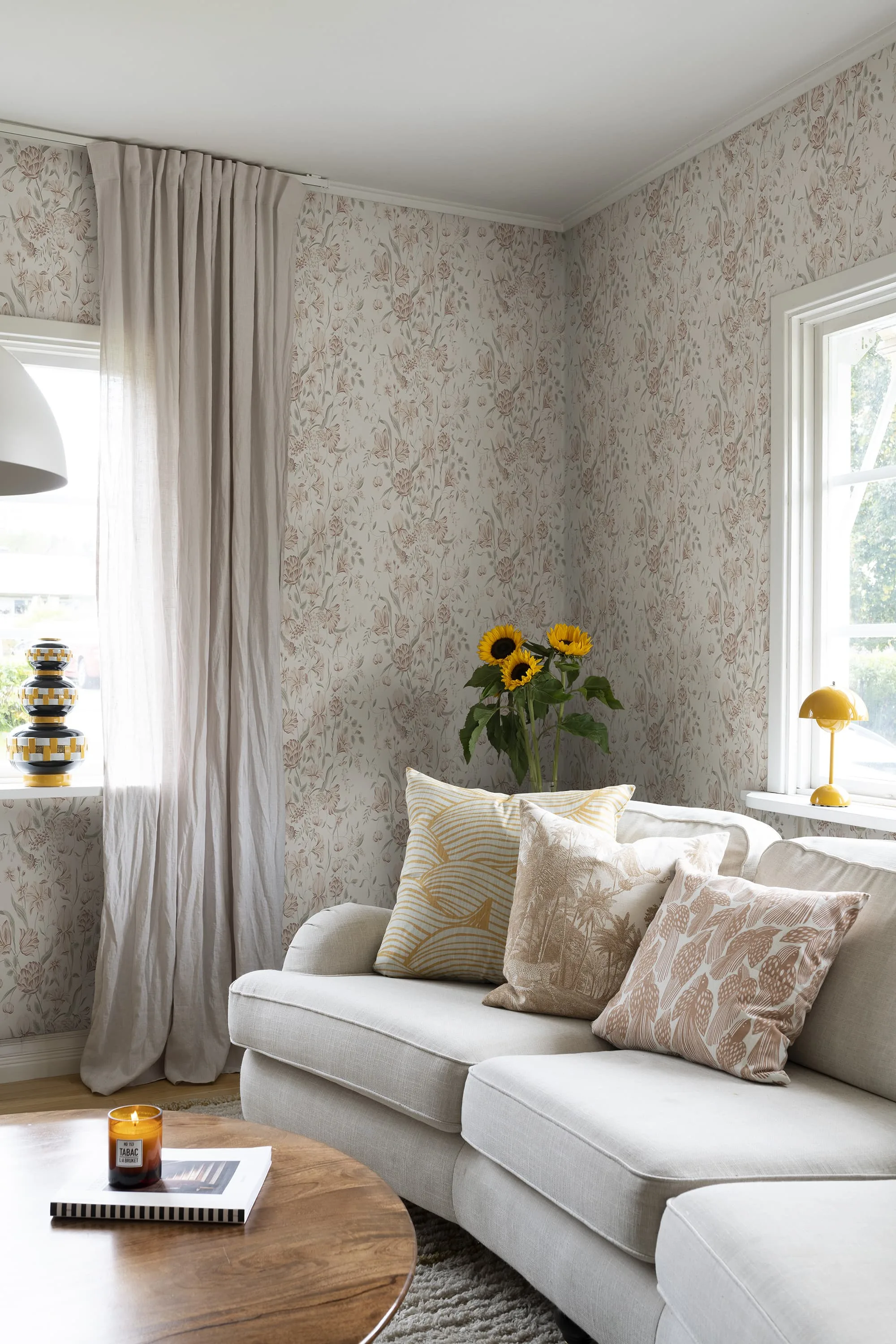 Sandberg Karins Bukett in Powder Pink wallpaper (S10164)