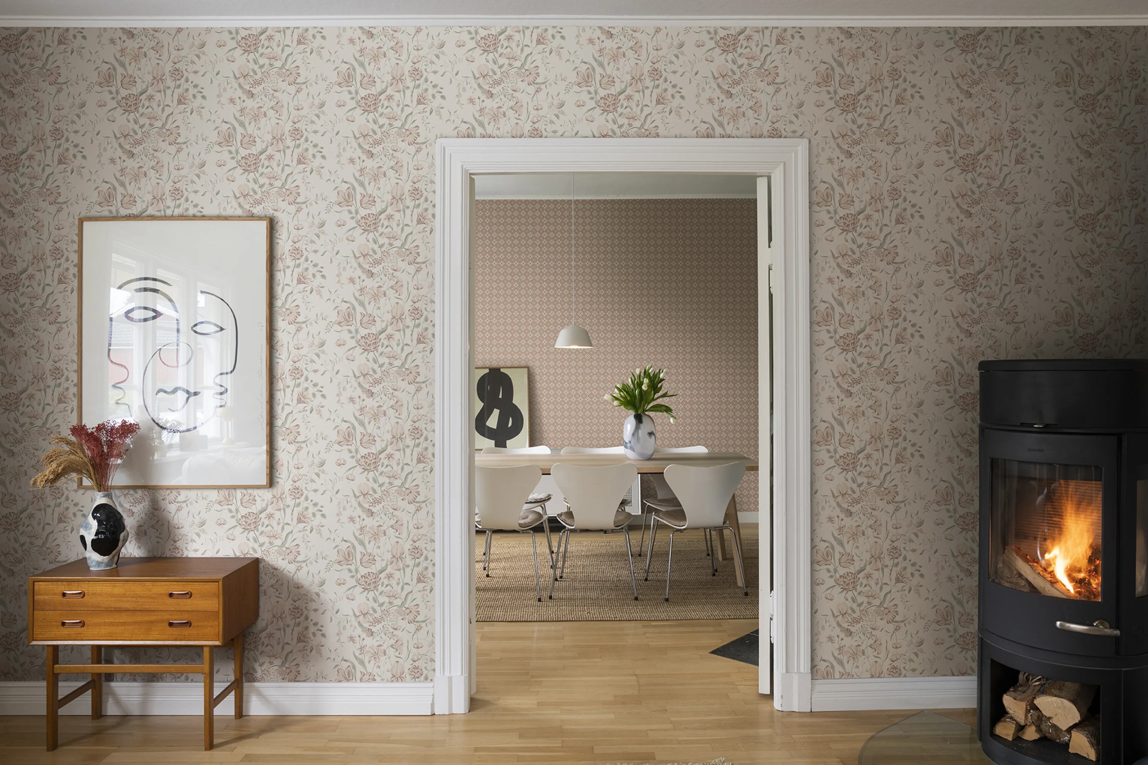 Sandberg Karins Bukett in Powder Pink wallpaper (S10164)