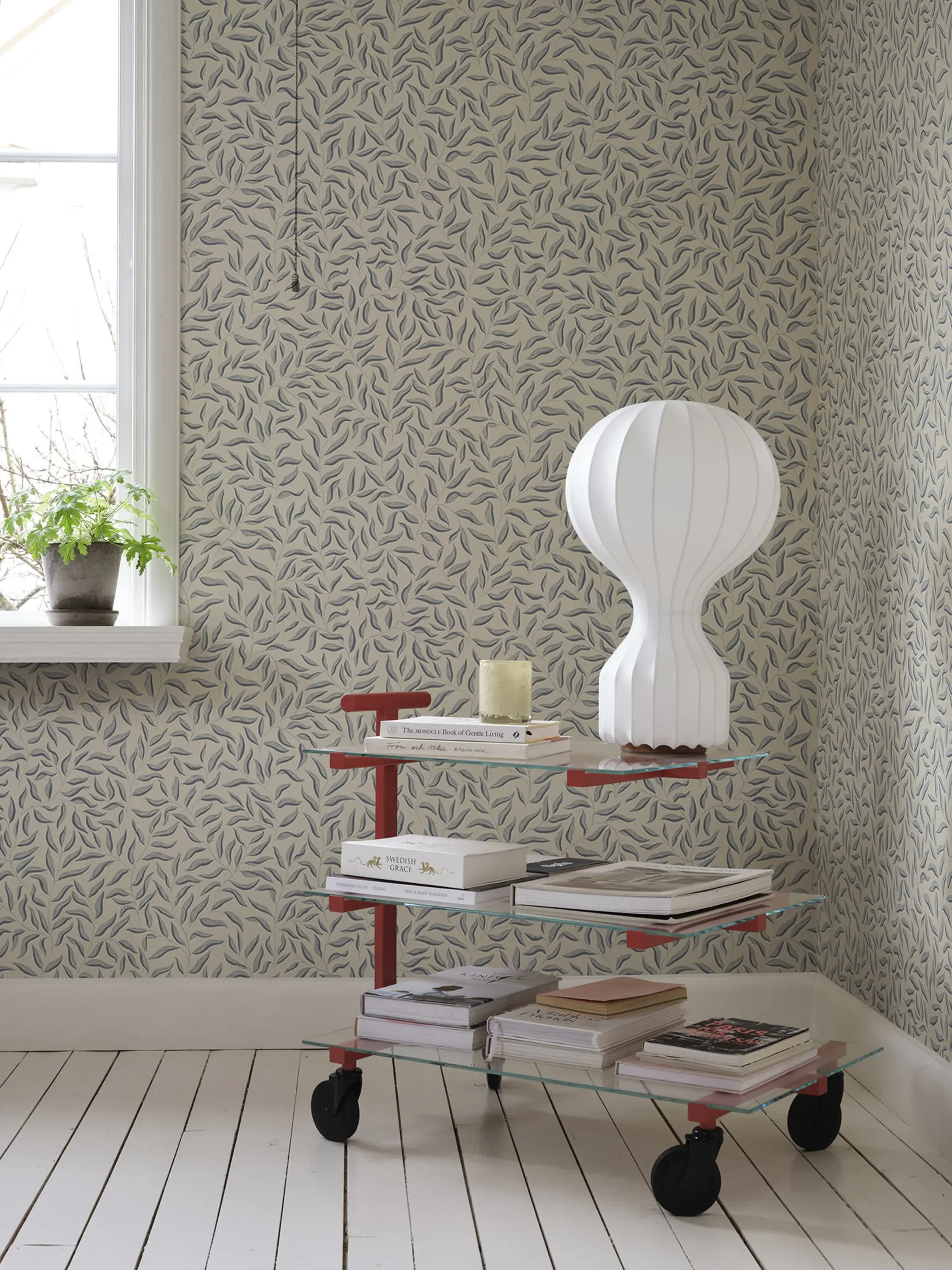 Sandberg Karolina in Blue wallpaper (807-56)