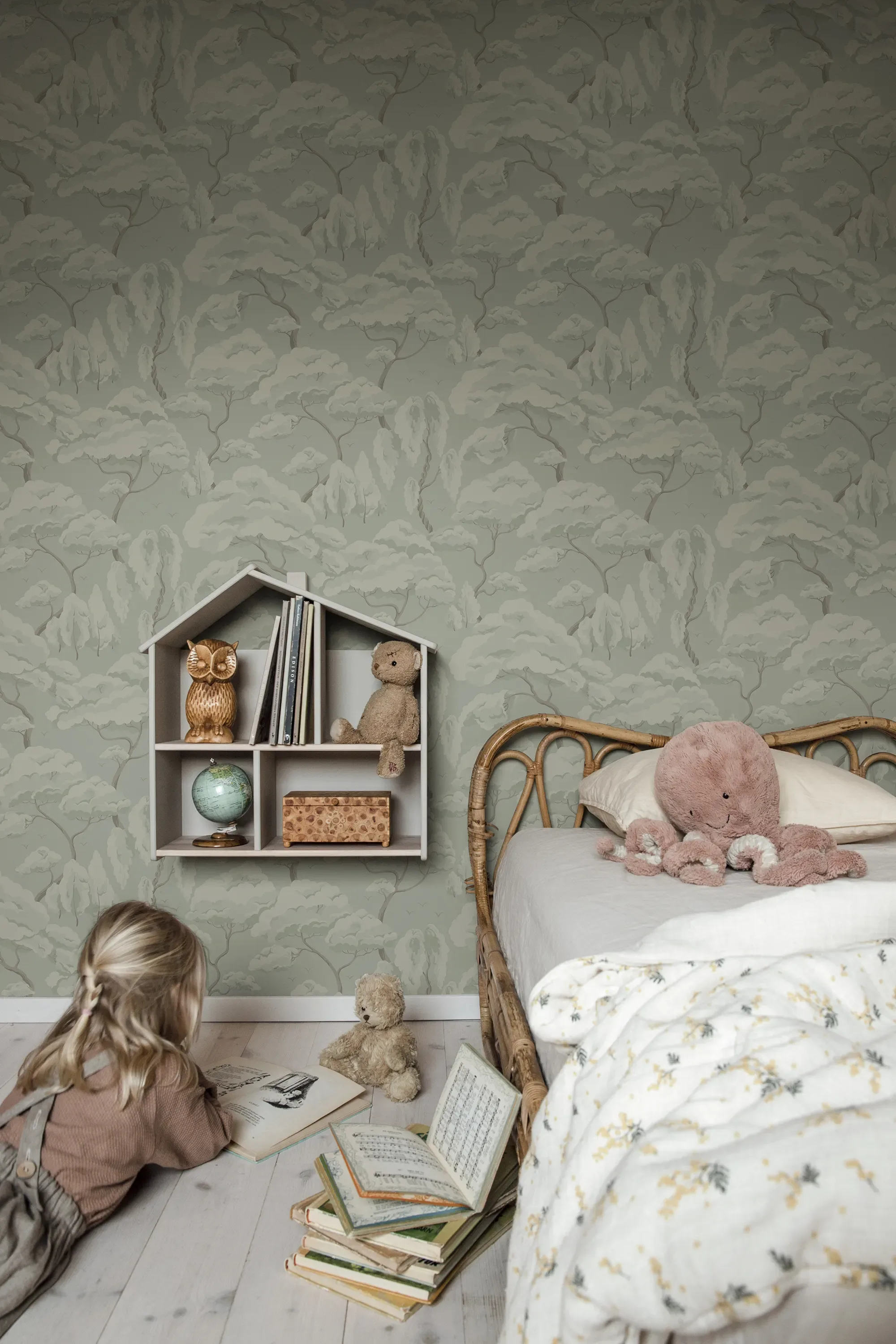 Sandberg Kristoffer in Sage Green wallpaper (S10124)