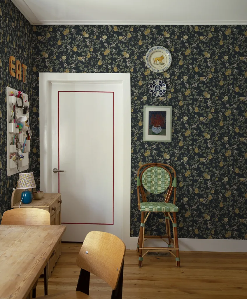 Sandberg Kvitten in Midnight Blue wallpaper (432-96)