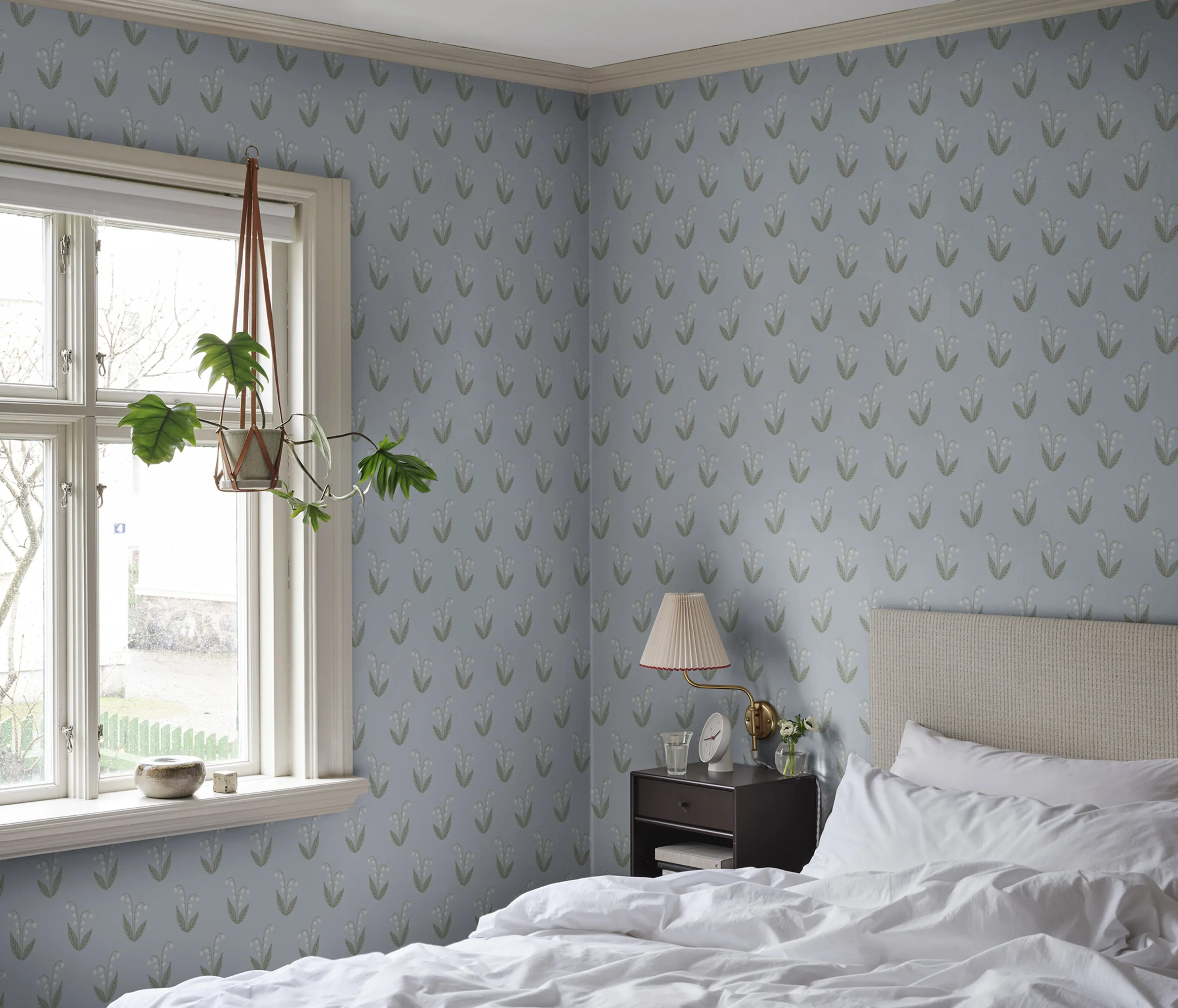 Sandberg Lilly in Light Blue wallpaper (S10634)