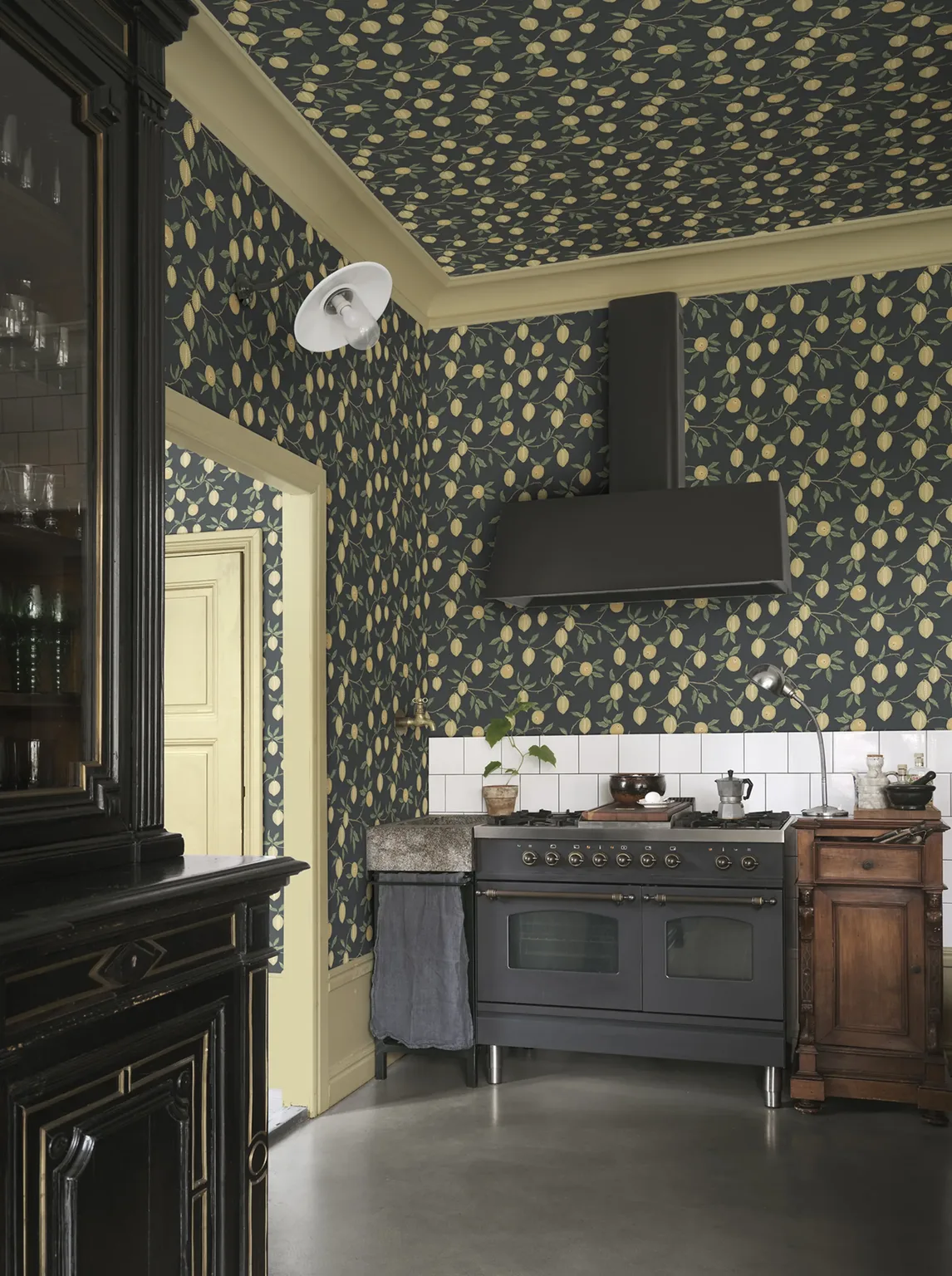 Sandberg Limone in Charcoal wallpaper (S10668)