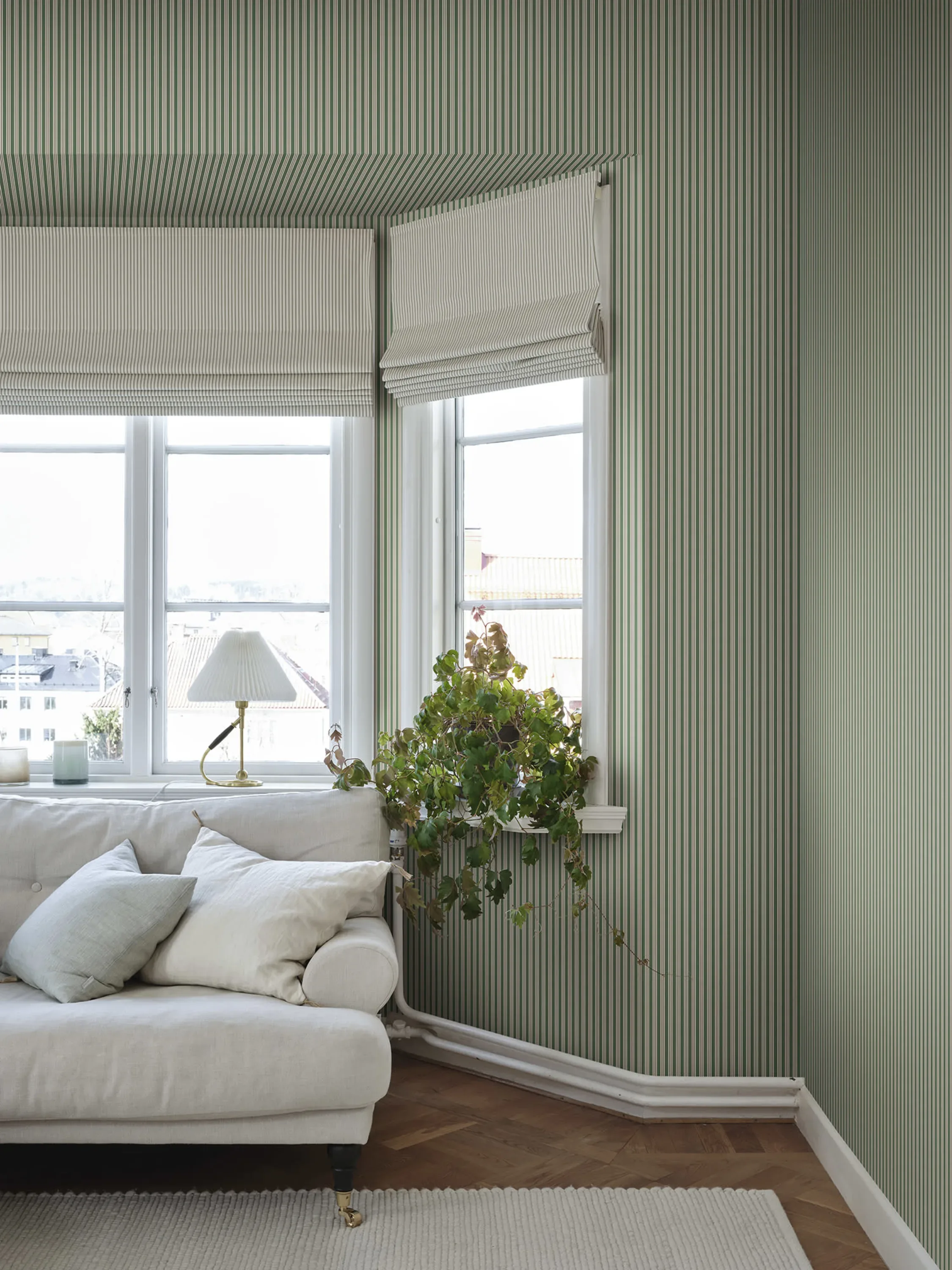 Sandberg Linn in Green wallpaper (S10394)