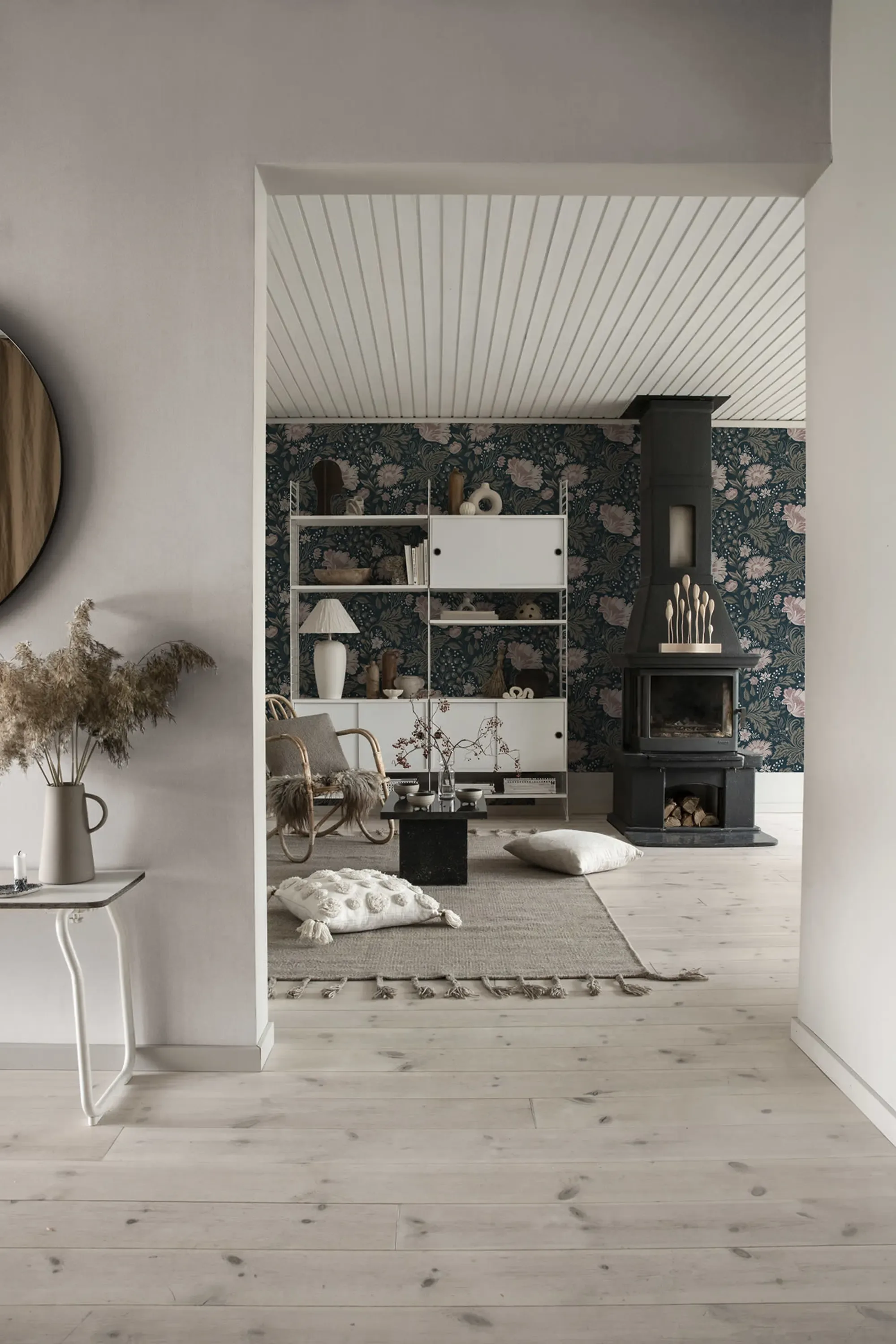Sandberg Linne in Blush wallpaper (S10283)
