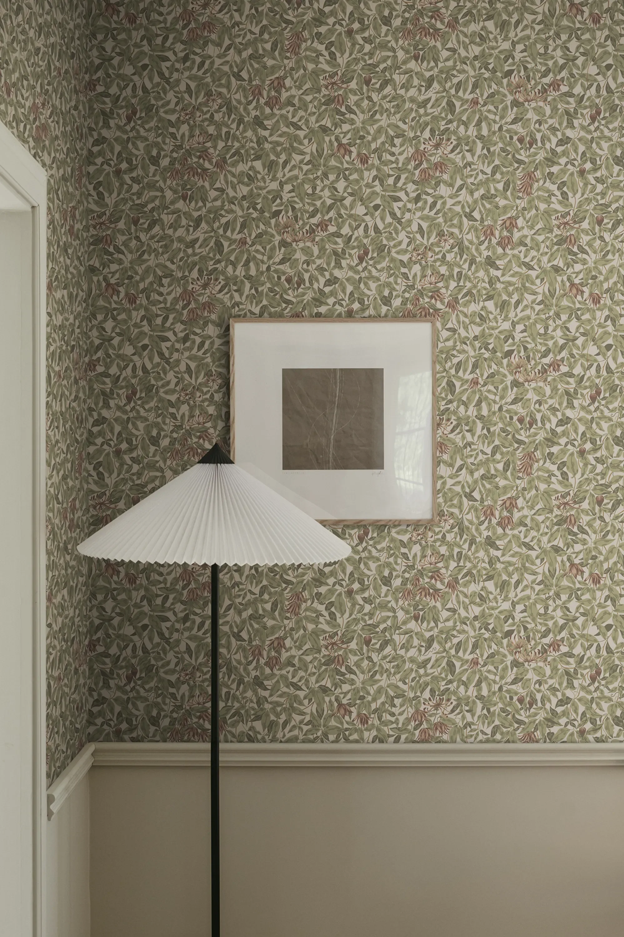Sandberg Linnea in Burgundy wallpaper (S10557)