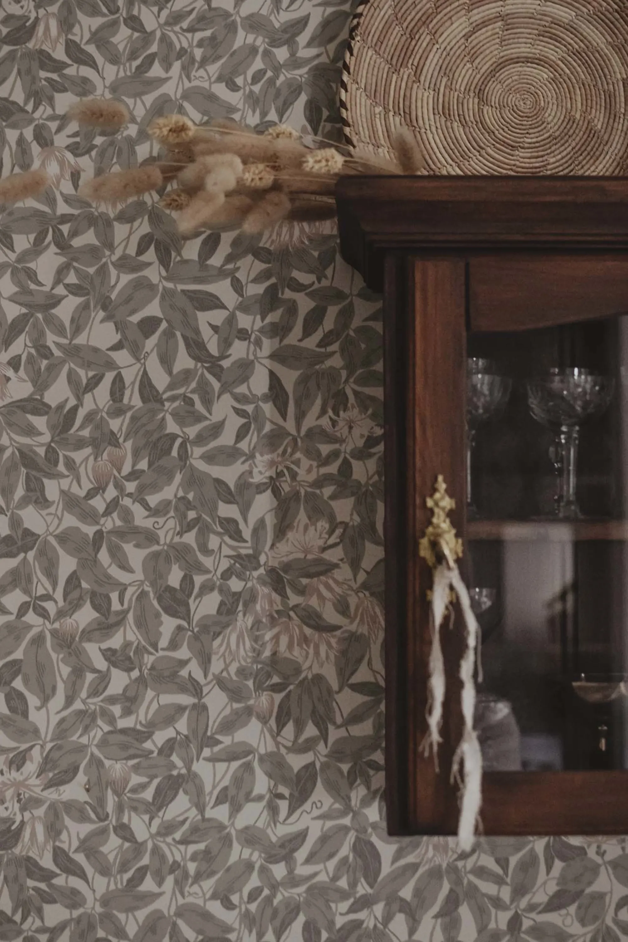 Sandberg Linnea in Garden Green wallpaper (838-38)