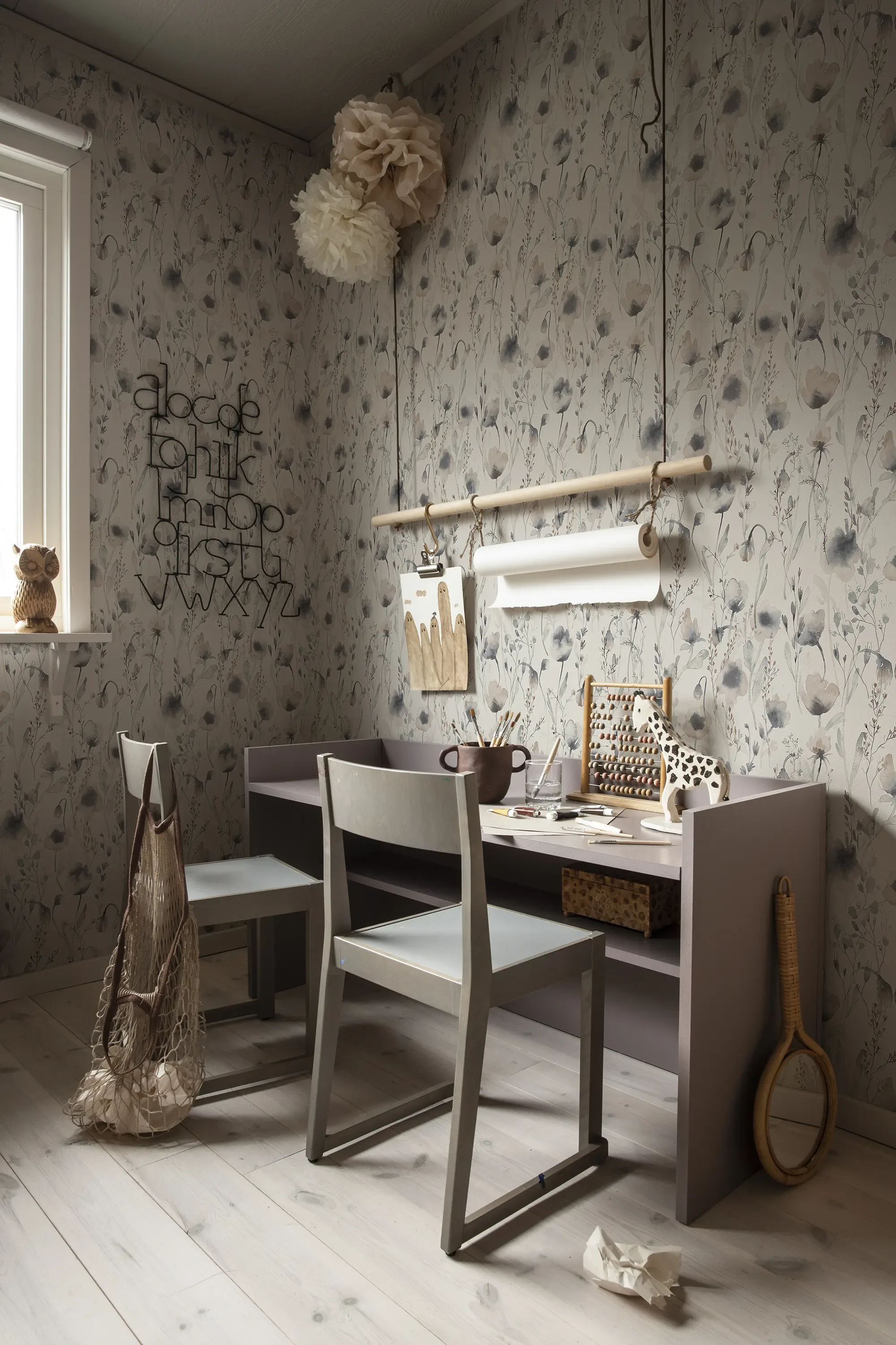 Sandberg Lo in Sage Green wallpaper (S10102)