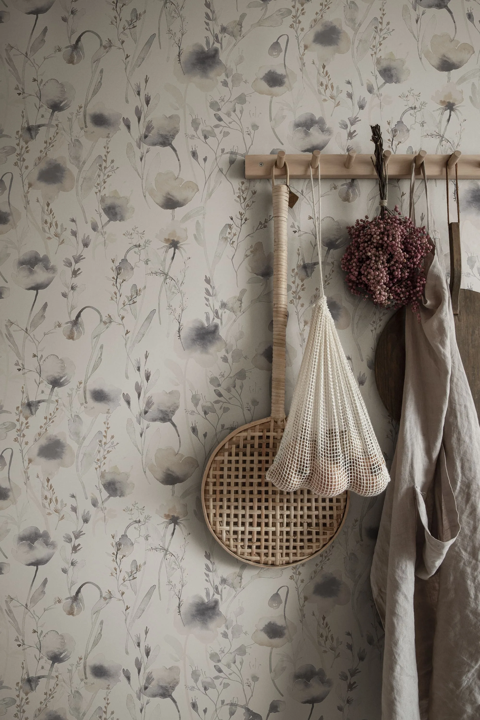 Sandberg Lo in Sage Green wallpaper (S10102)
