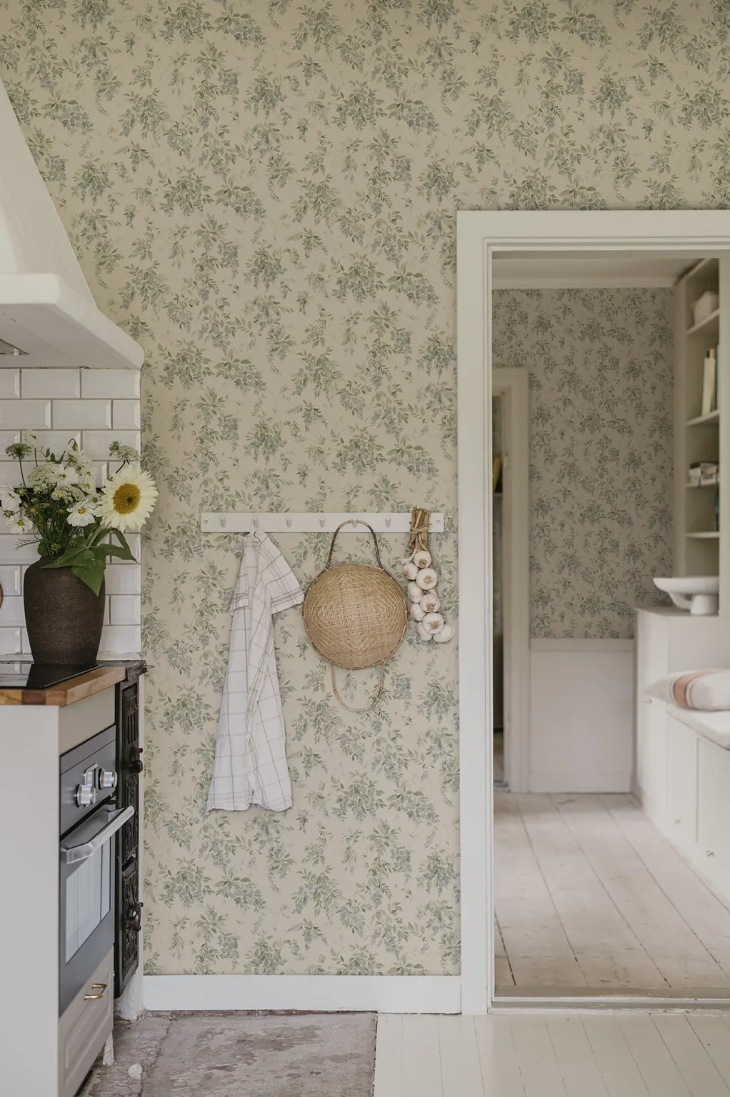 Sandberg Lovisa in Blue wallpaper (S10507)