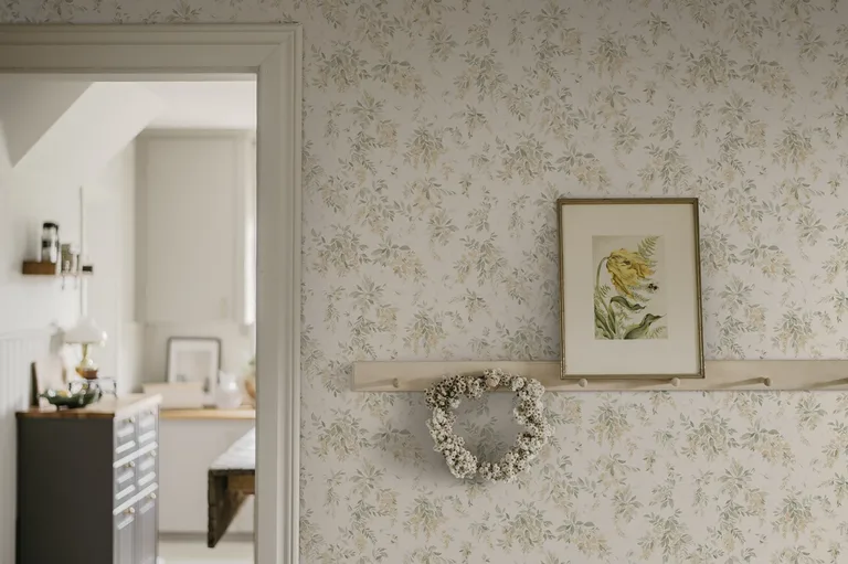 Sandberg Lovisa in Spring Green wallpaper (S10505)