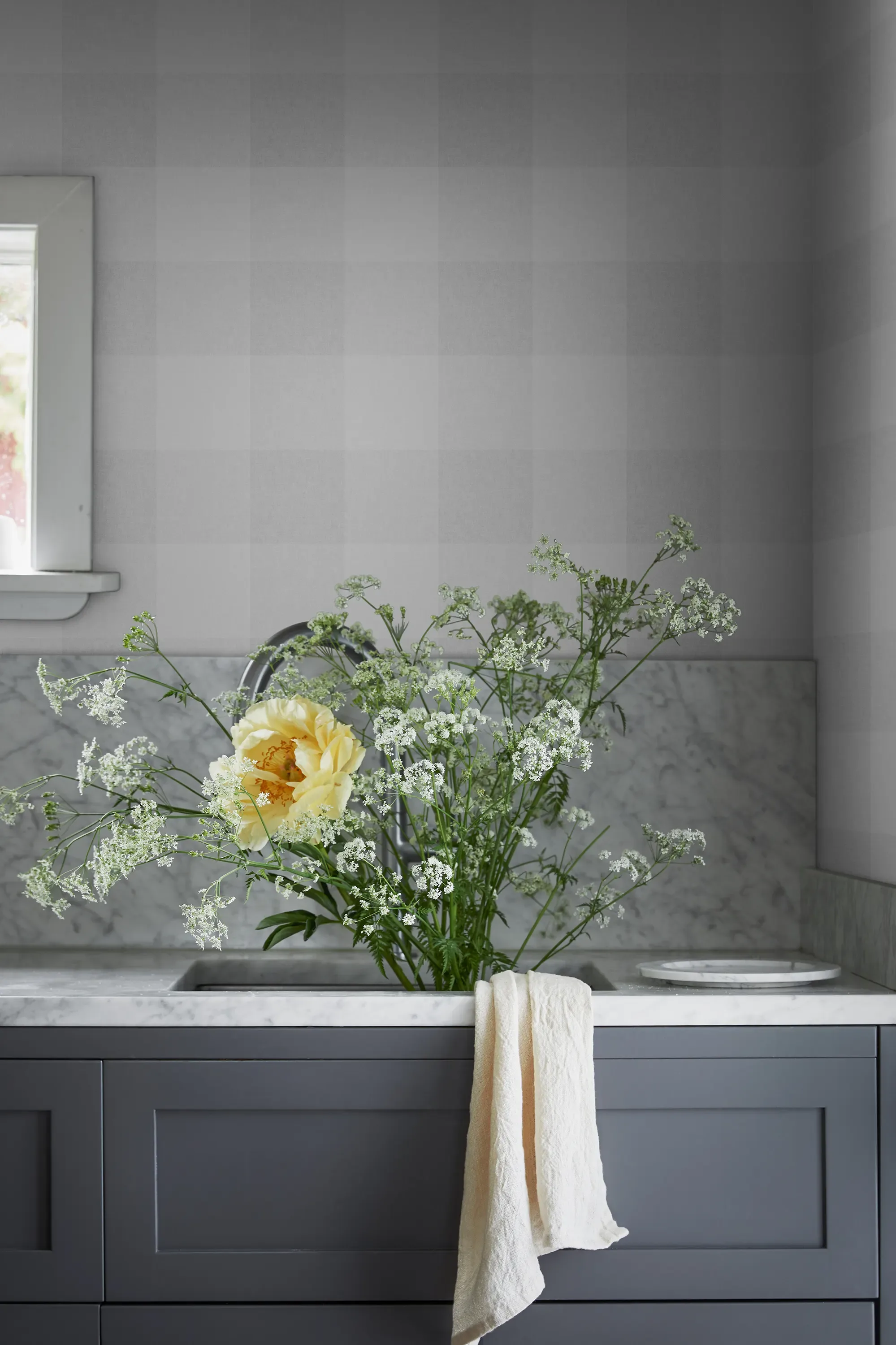 Sandberg Lykke in Mineral Gray wallpaper (S10212)