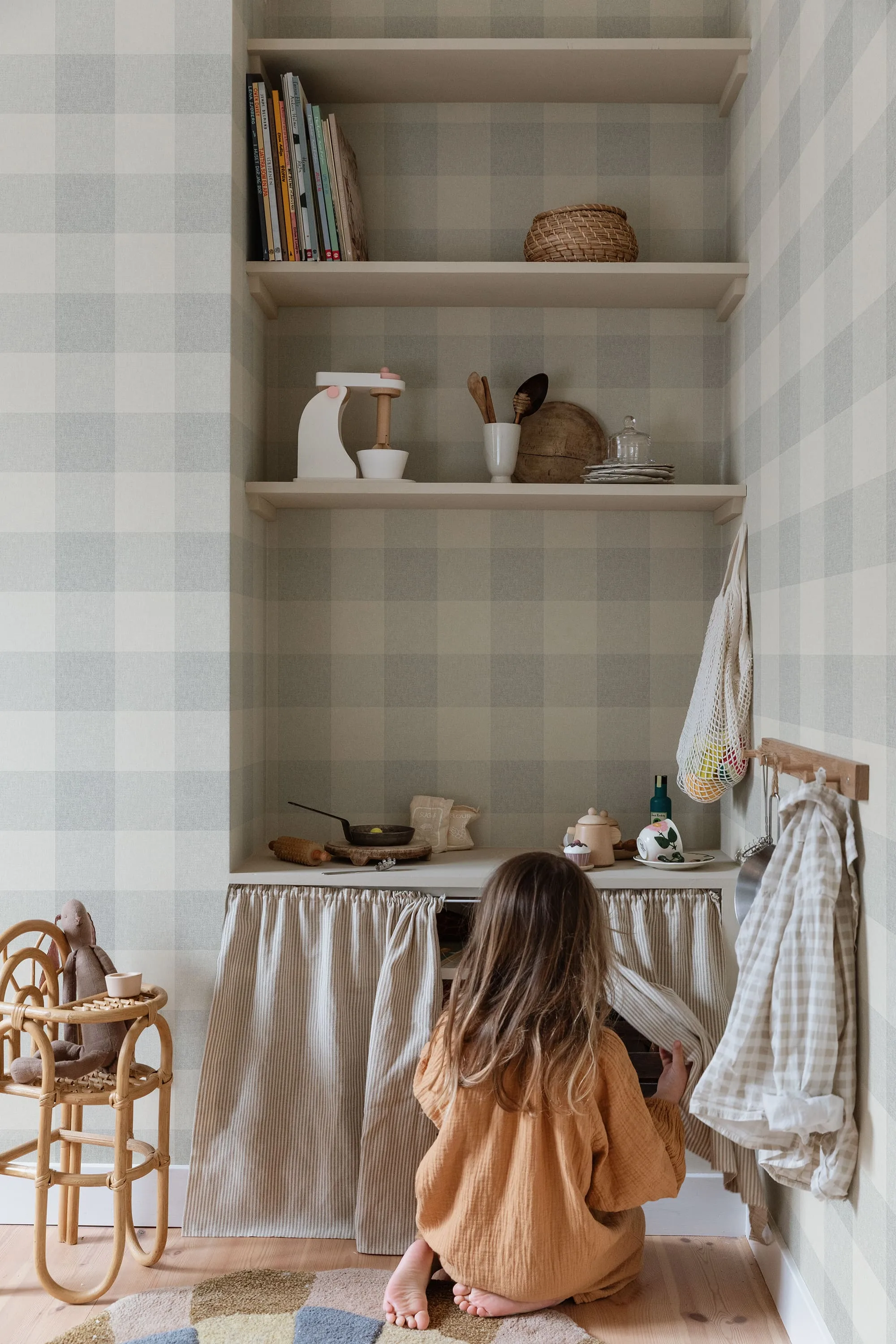 Sandberg Lykke in Misty Blue wallpaper (S10229)