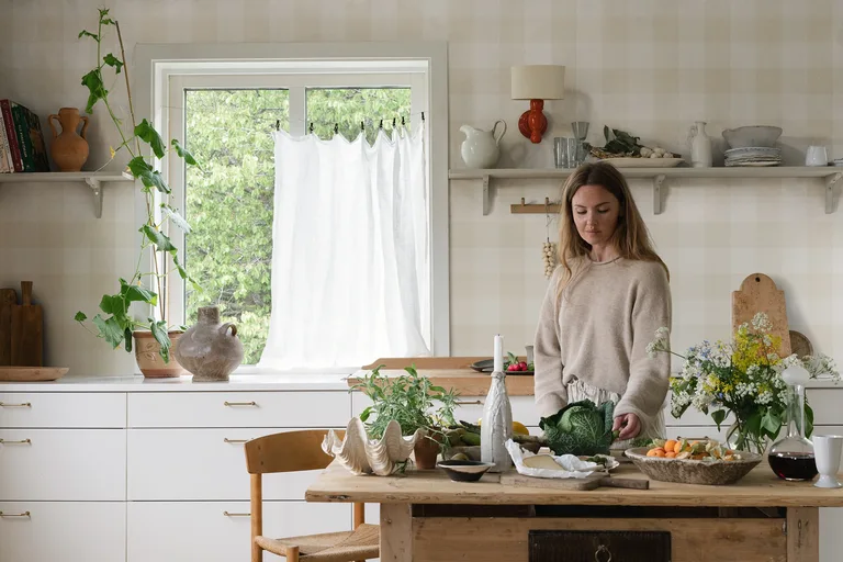 Sandberg Lykke in Oat wallpaper (S10214)
