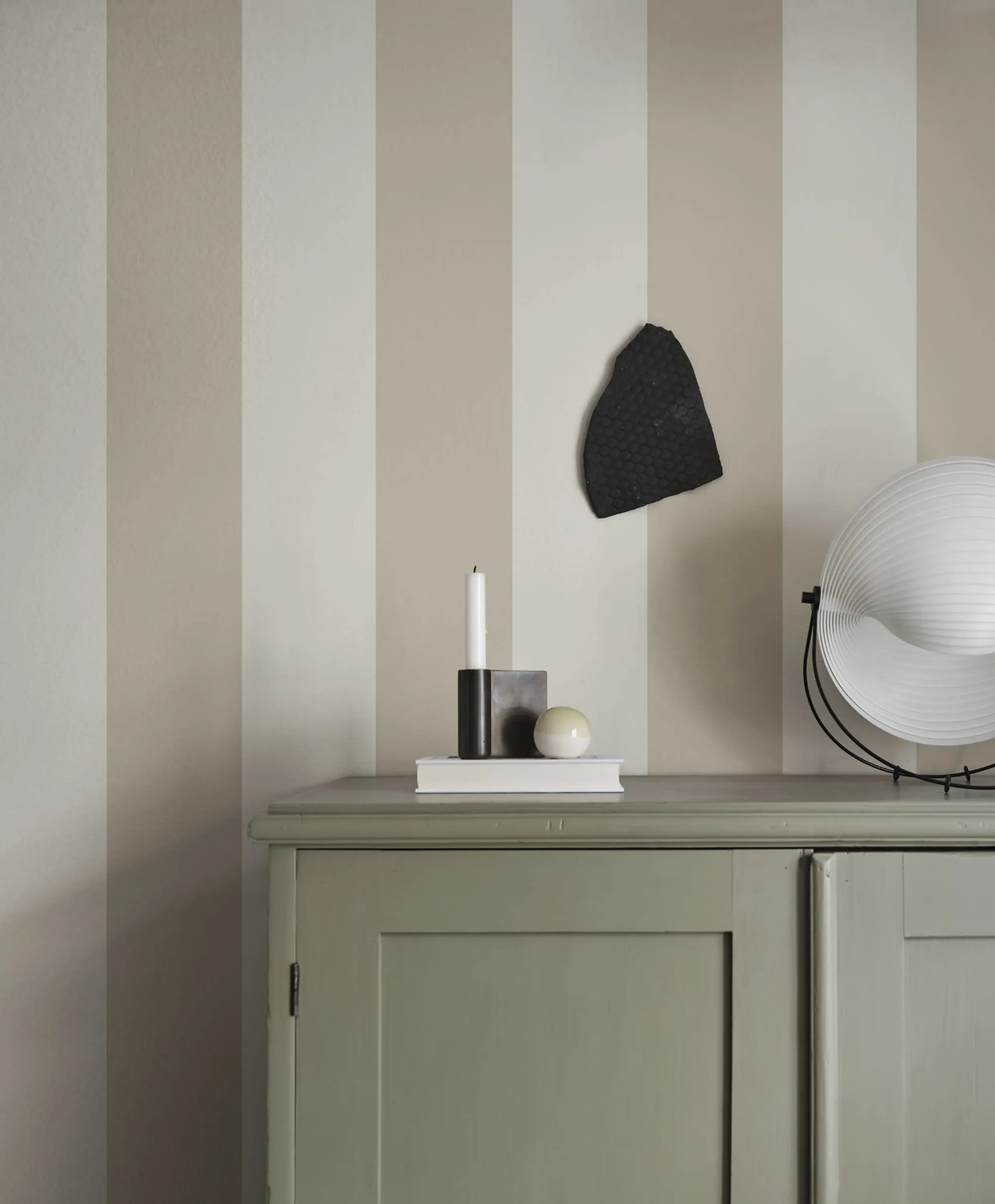 Sandberg Magnus in Beige wallpaper (S10340)