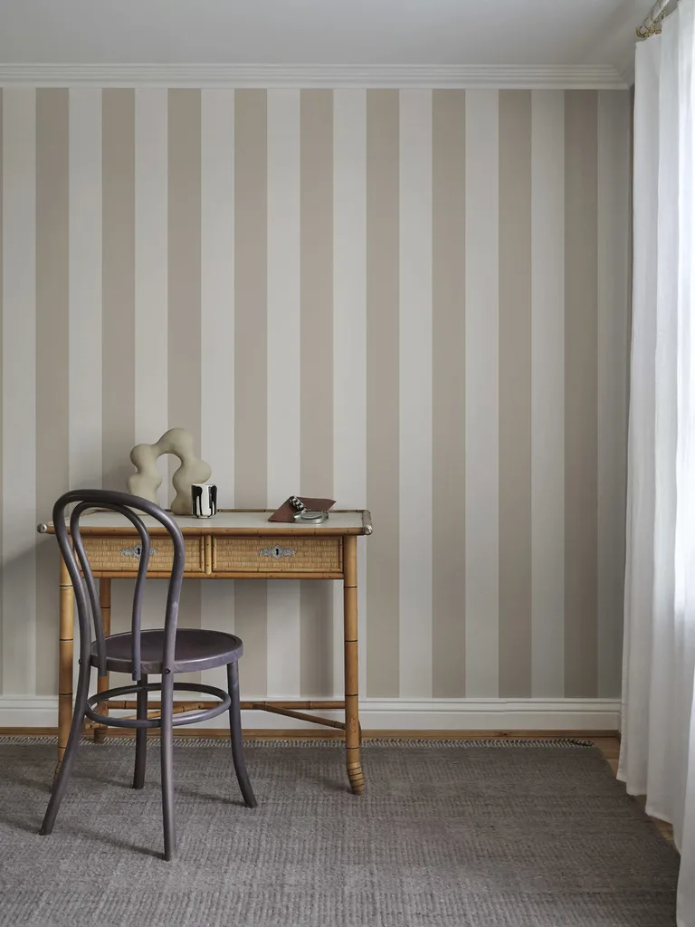 Sandberg Magnus in Beige wallpaper (S10340)