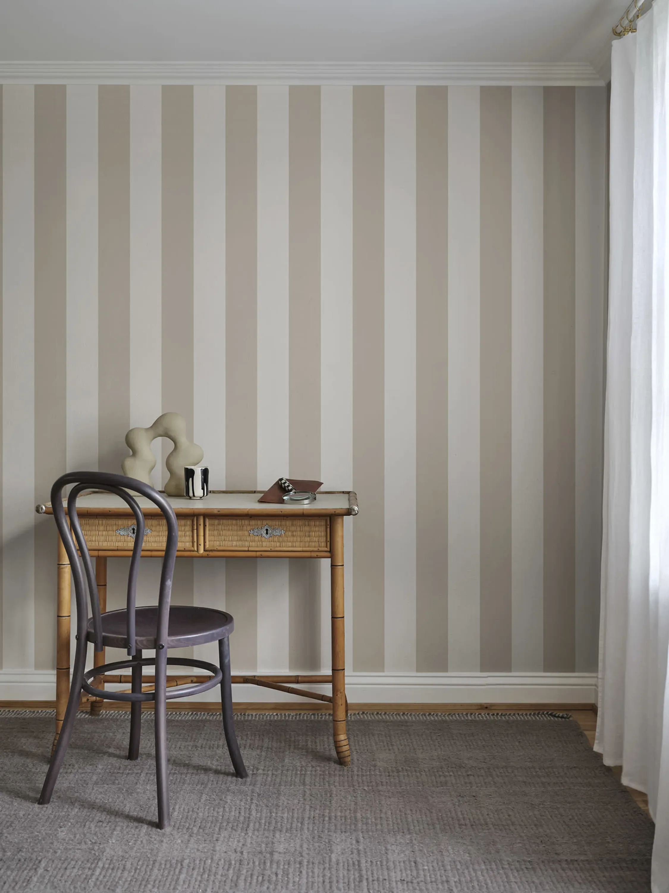 Sandberg Magnus in Beige wallpaper (S10340)