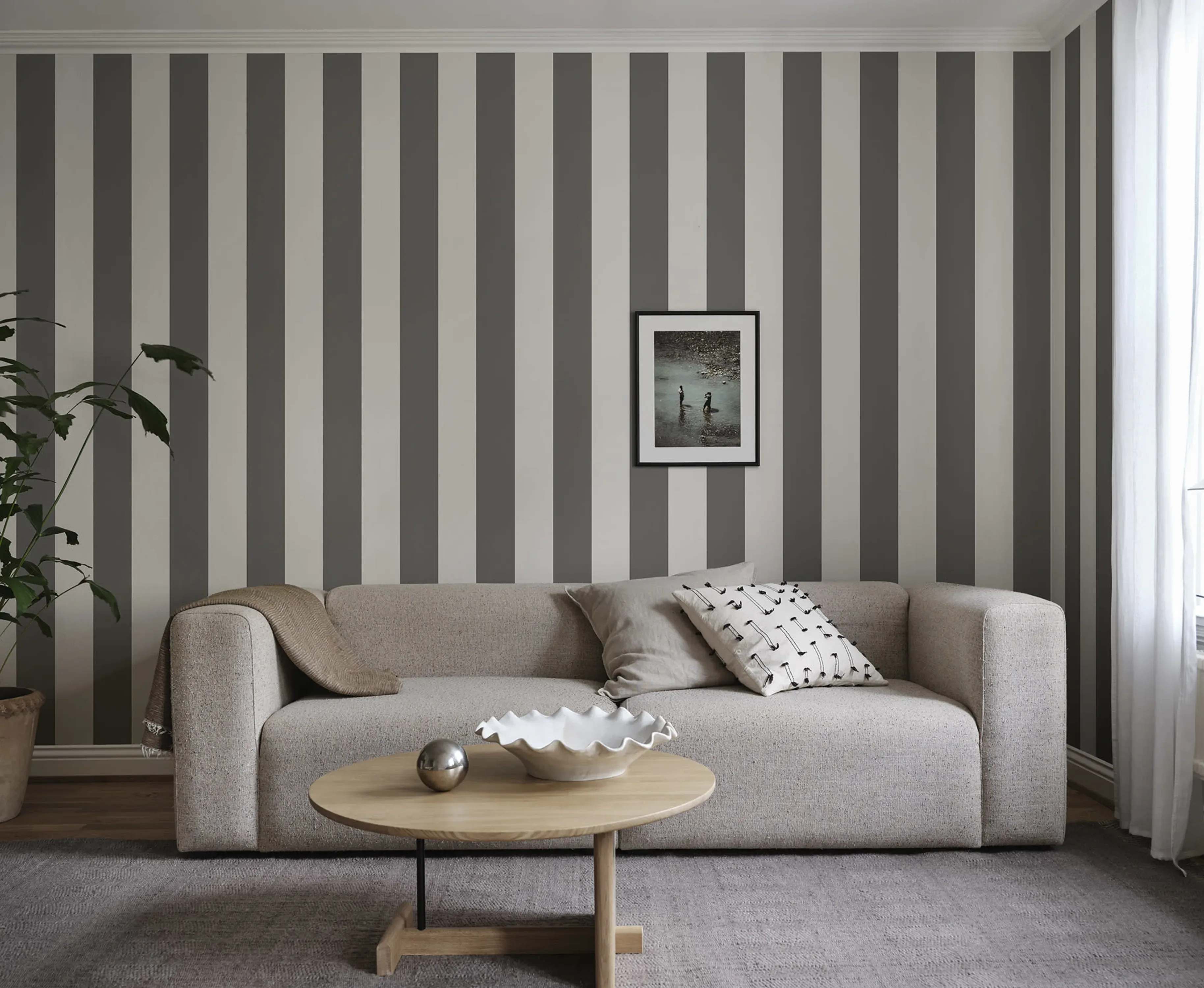 Sandberg Magnus in Dark Gray wallpaper (S10342)