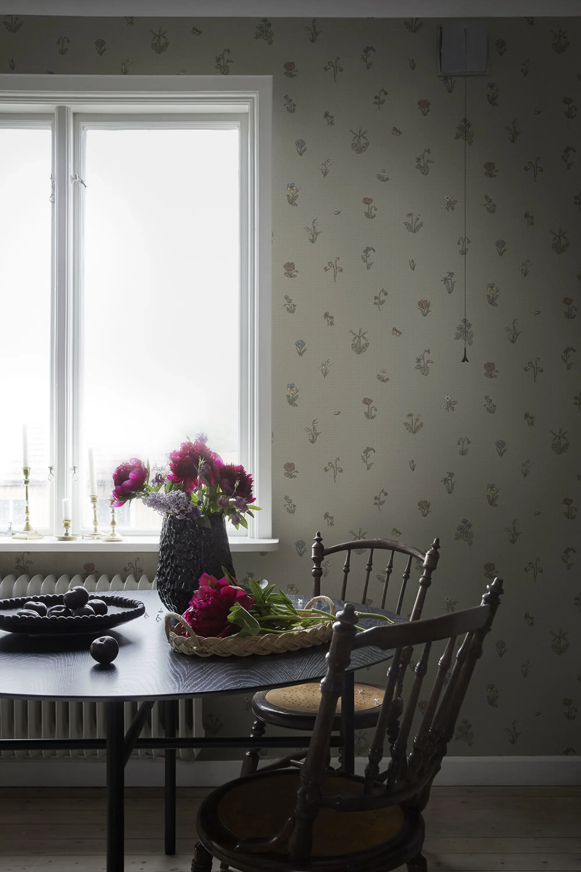 Sandberg Maja in Sage Green wallpaper (841-38)