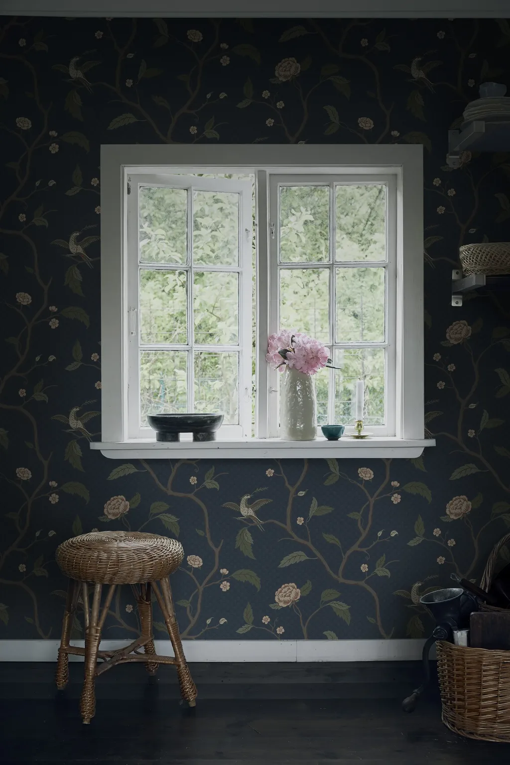 Sandberg Marianne in Midnight Blue wallpaper (S10233)