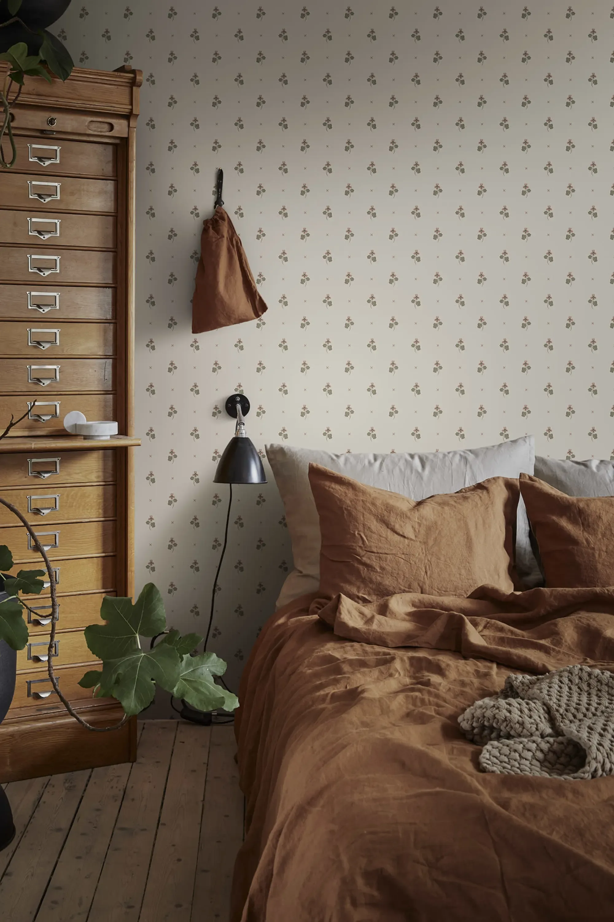 Sandberg Mimi in Blush wallpaper (S10268)