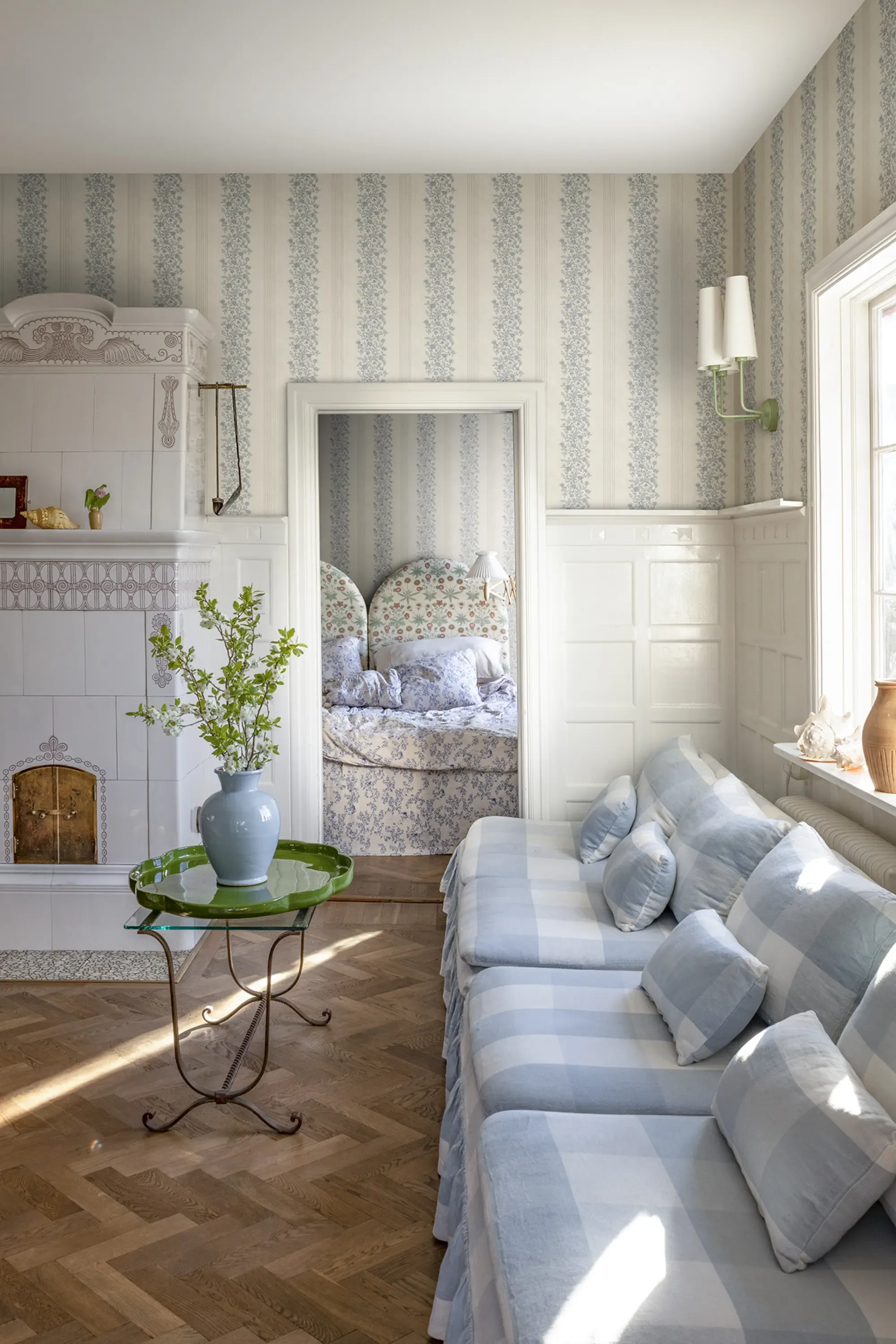 Sandberg Natalie in Blue wallpaper (S10823)