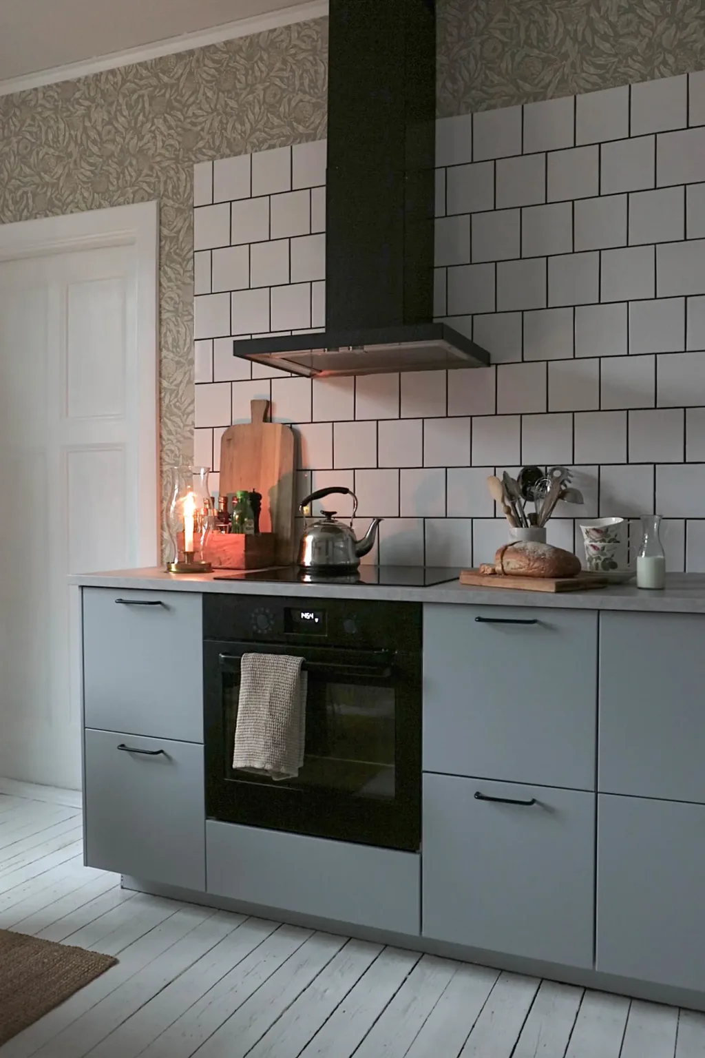 Sandberg Olof in Sage Green wallpaper (S10204)