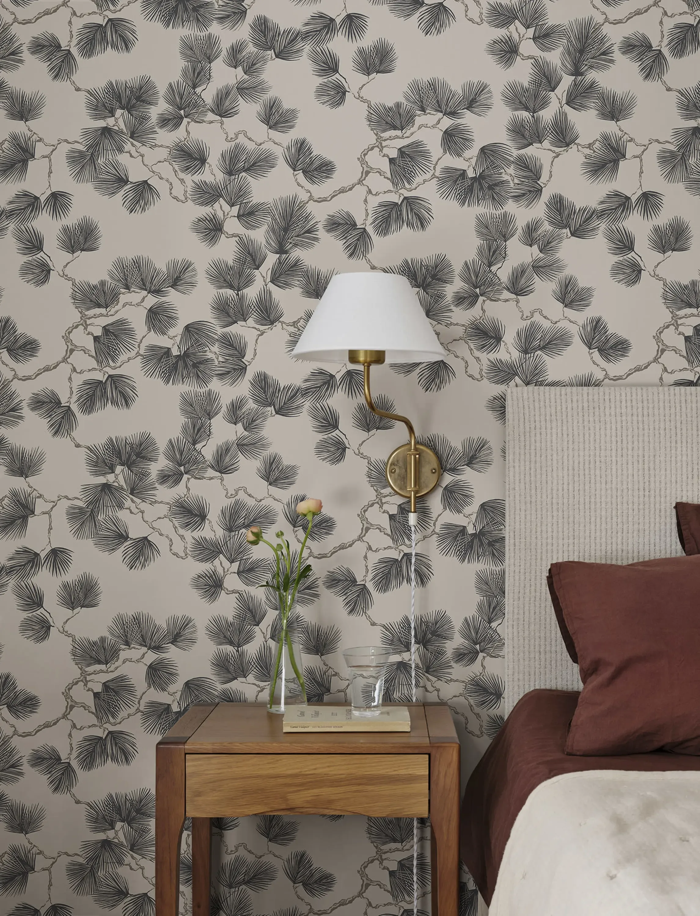 Sandberg Pine in Brown wallpaper (S10325)