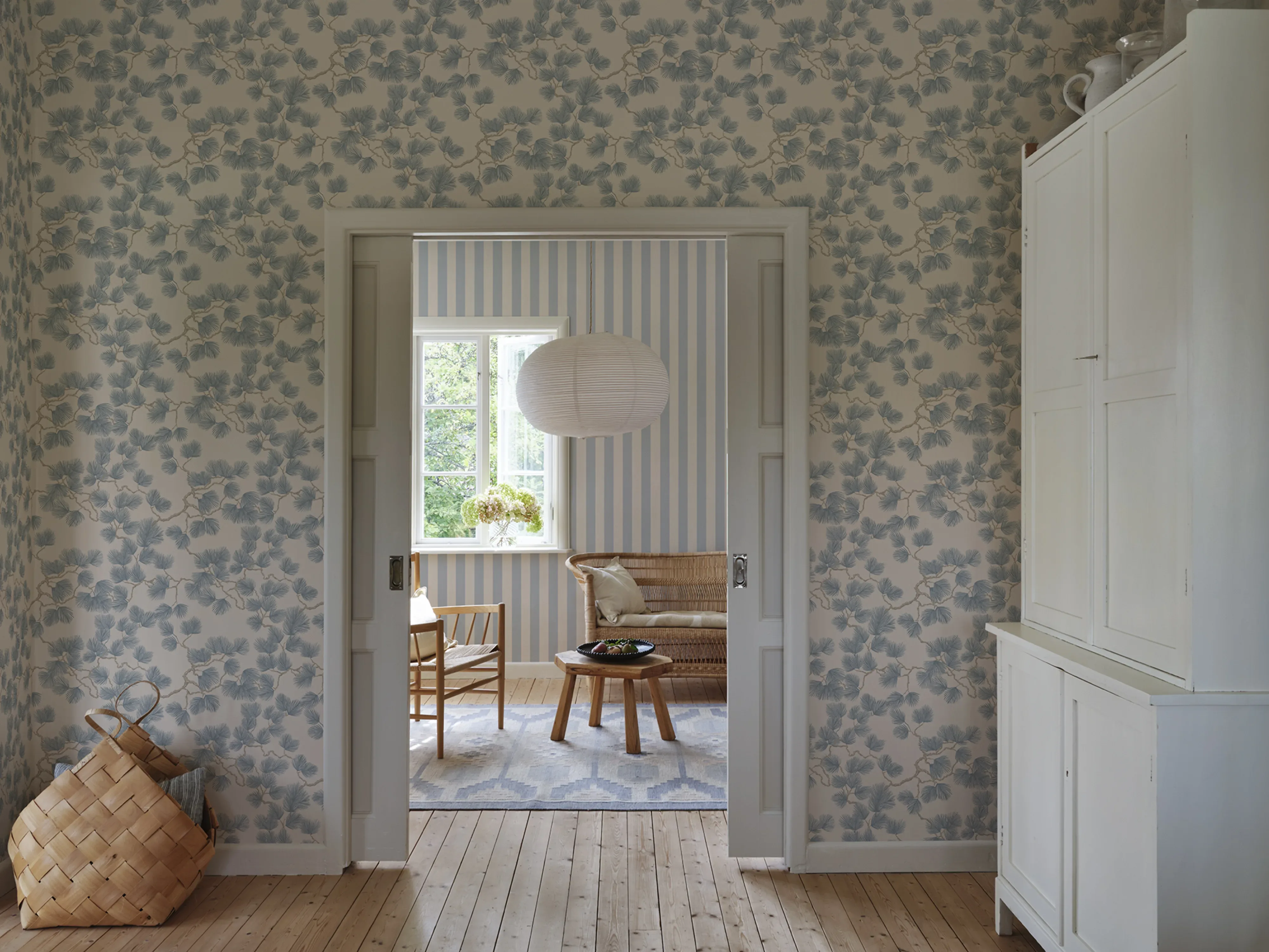 Sandberg Pine in Misty Blue wallpaper (S10328)