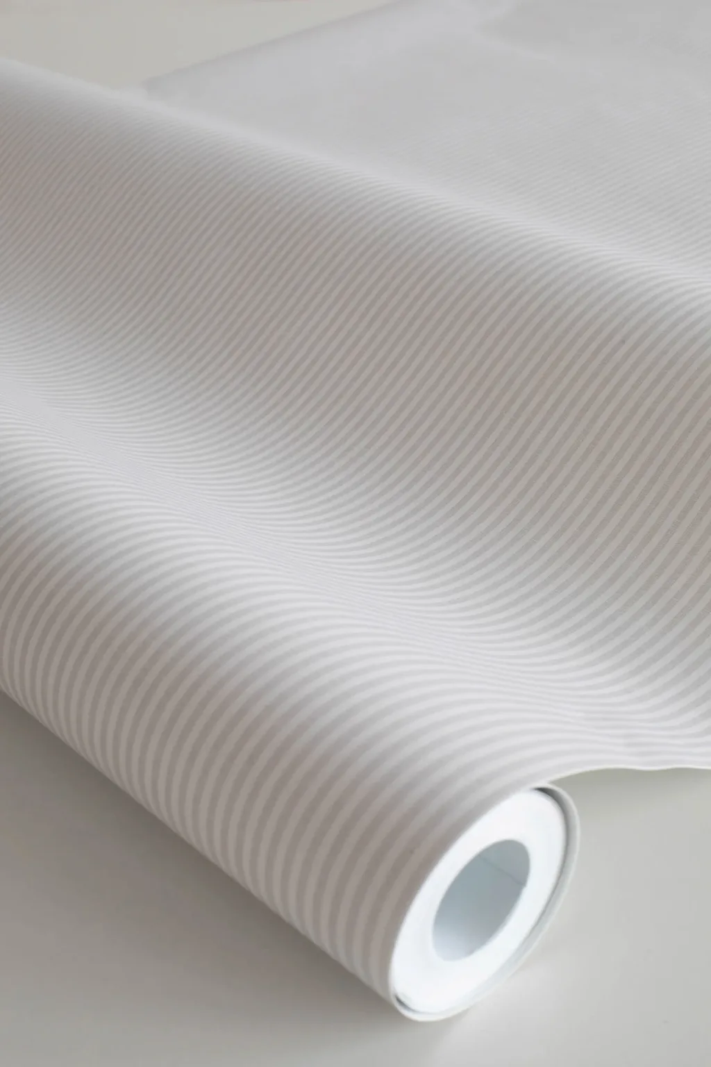 Sandberg Rand in Gray wallpaper (S10287)