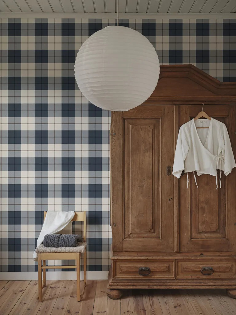 Sandberg Ranold in Classic Blue wallpaper (S11018)