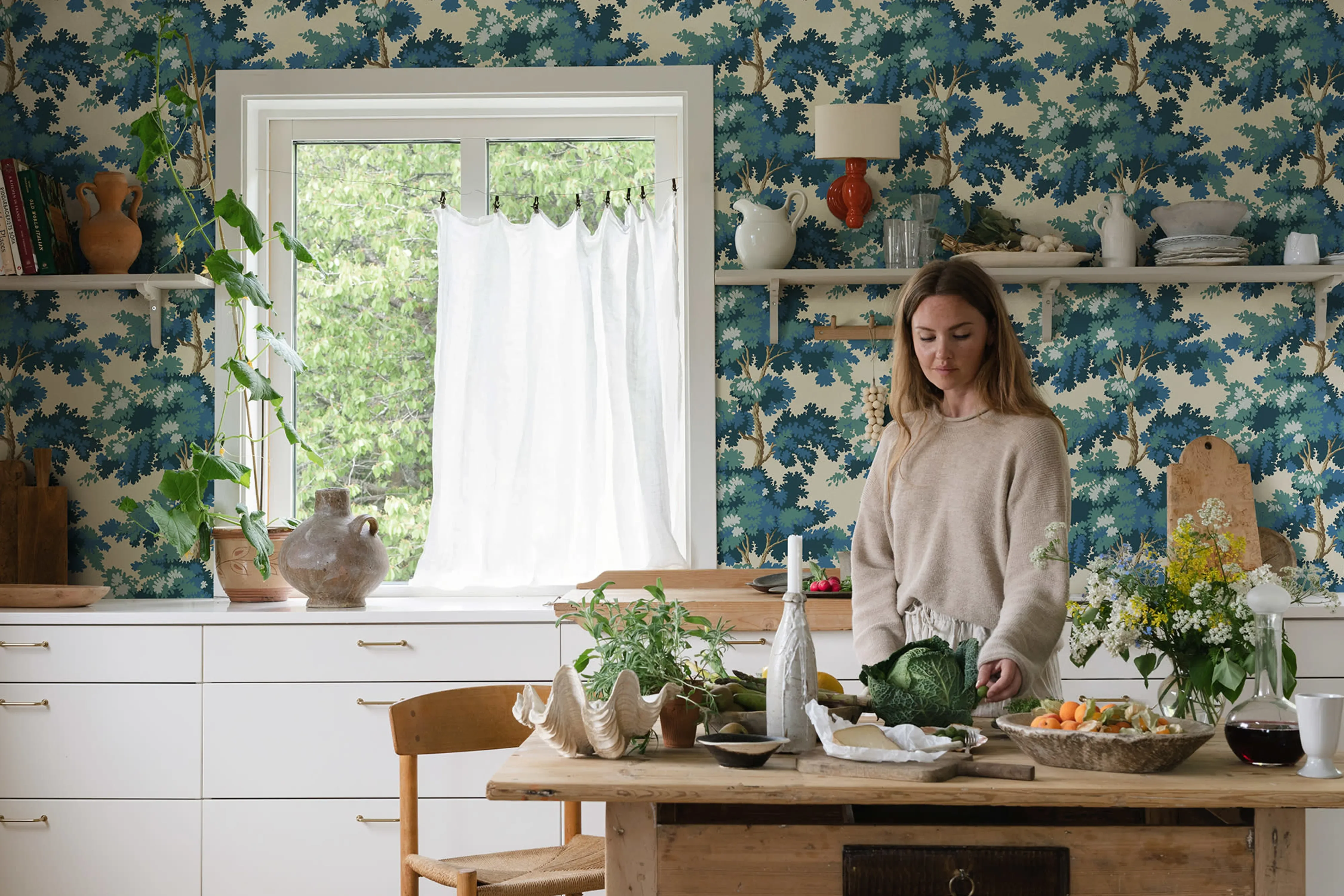 Sandberg Raphael in Blue wallpaper (444-66)
