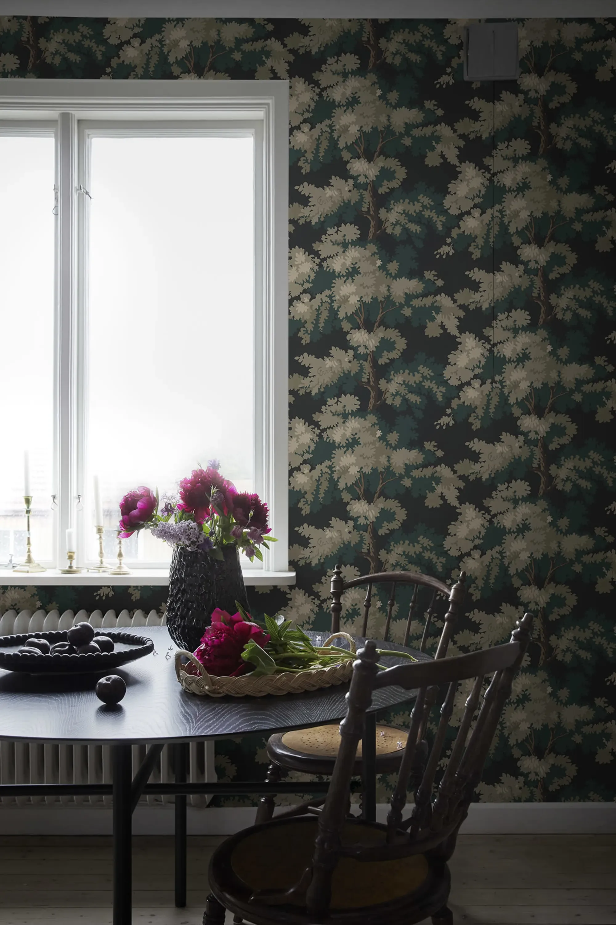 Sandberg Raphael in Charcoal wallpaper (444-81)