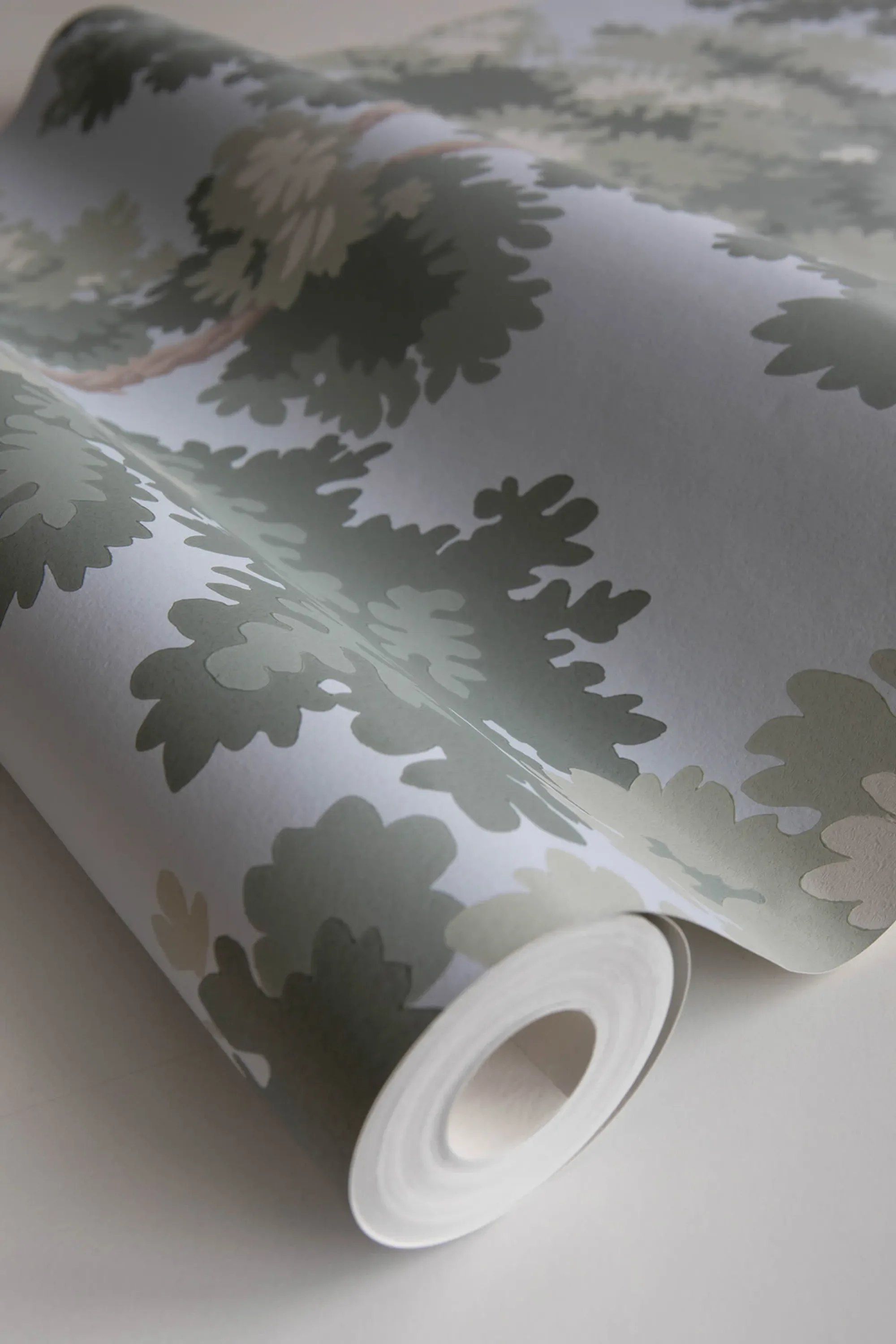 Sandberg Raphael in Sky Blue wallpaper (S10237)